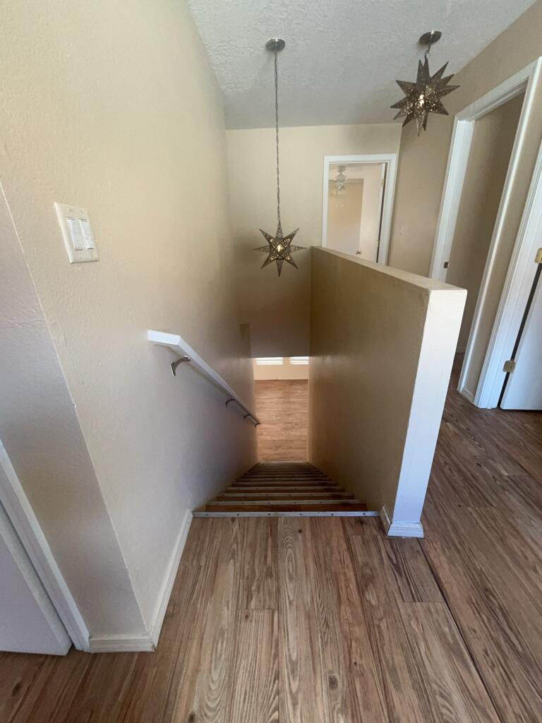 Photo 2 — 4272 Altura Vista Lane NE