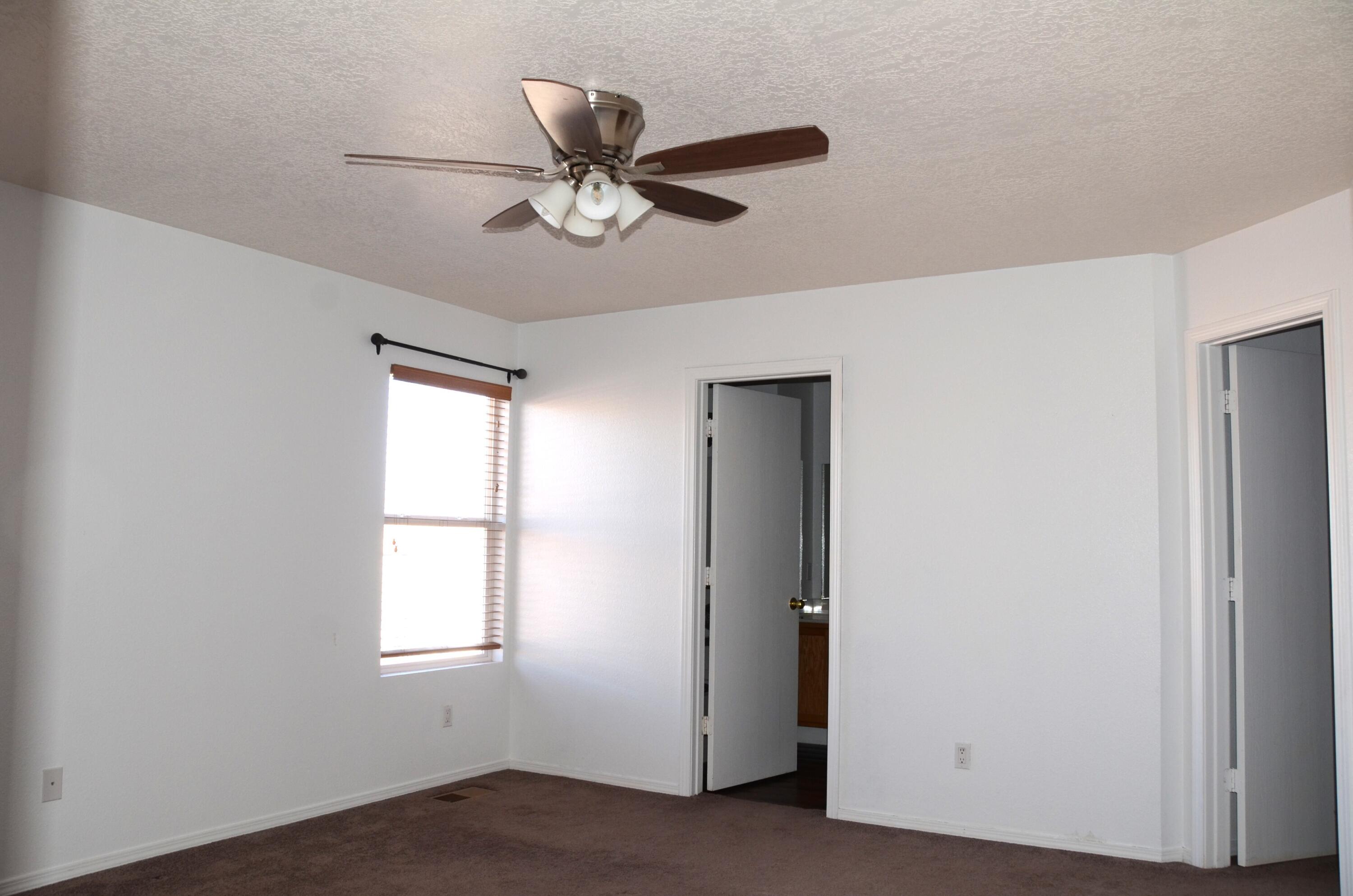 Photo 14 — 9419 Hondo Valley Place SW