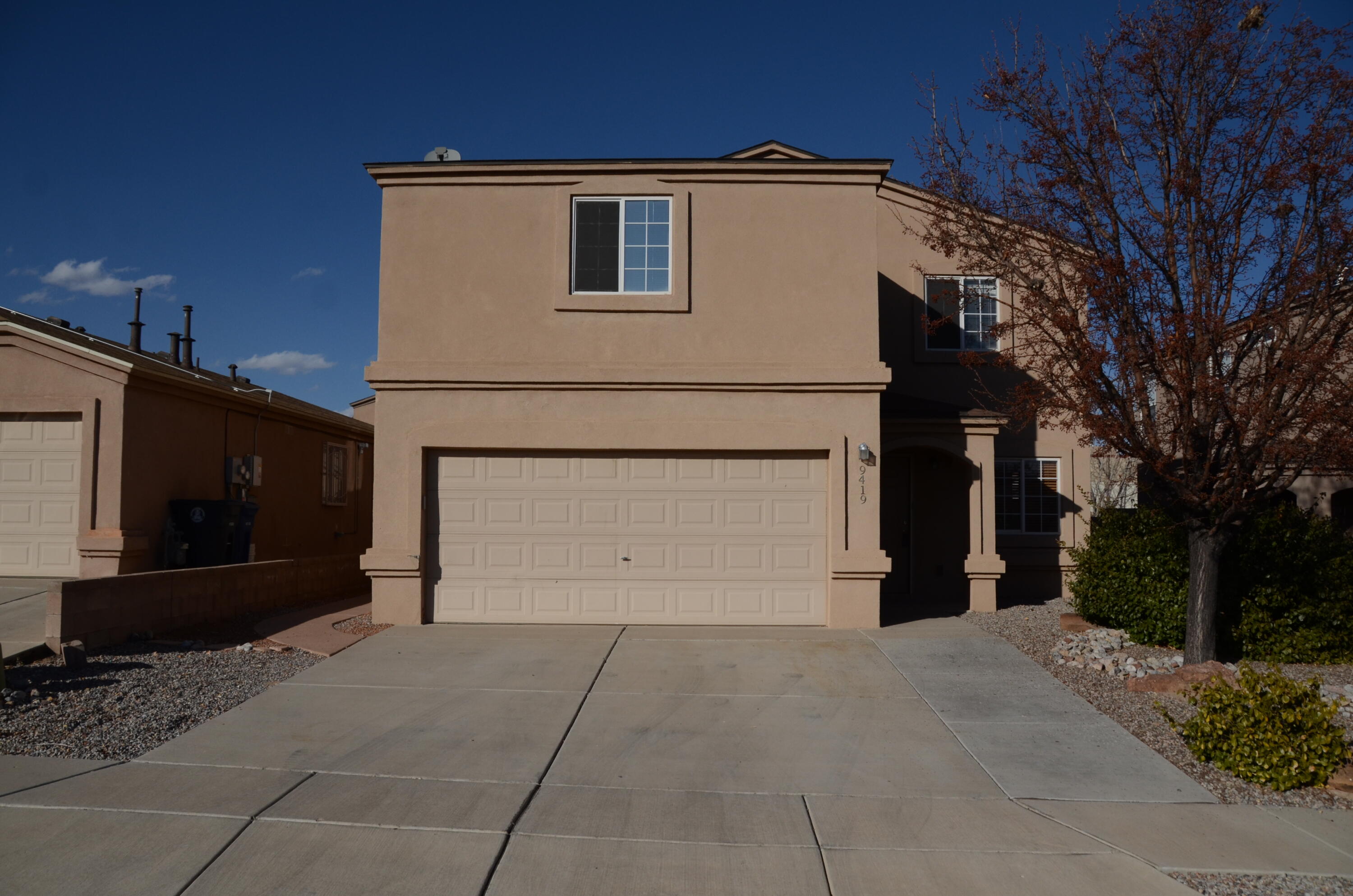 Photo 2 — 9419 Hondo Valley Place SW