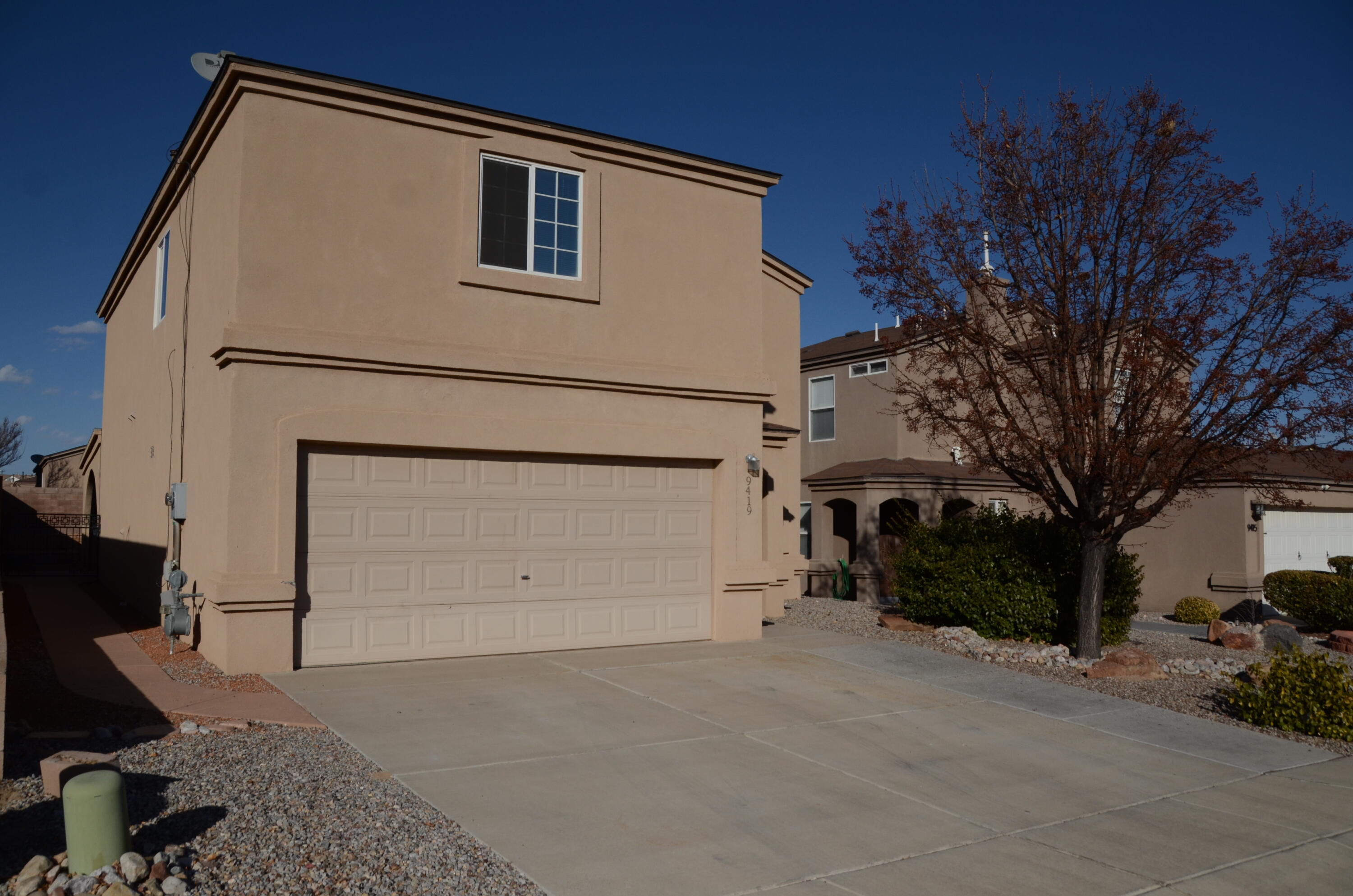 Photo 3 — 9419 Hondo Valley Place SW