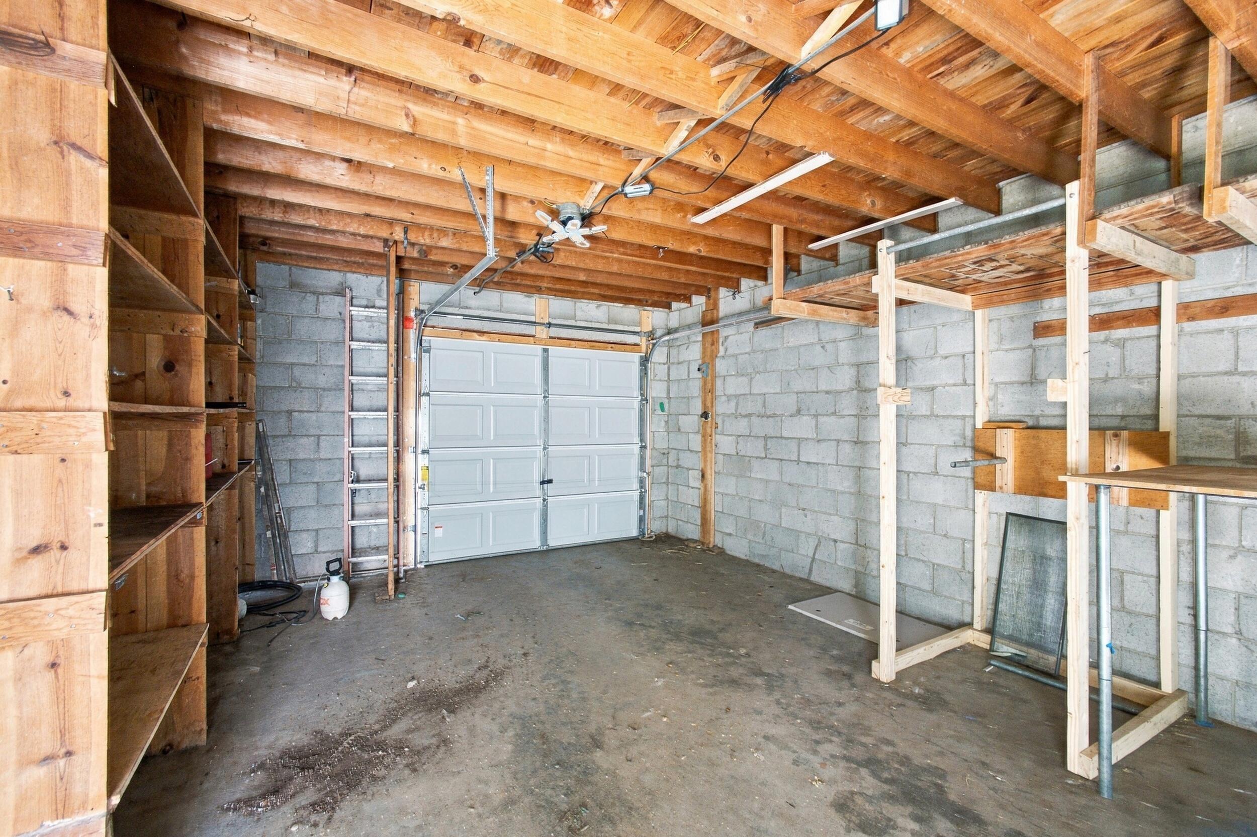 Photo 3 — 218 Quincy Street NE