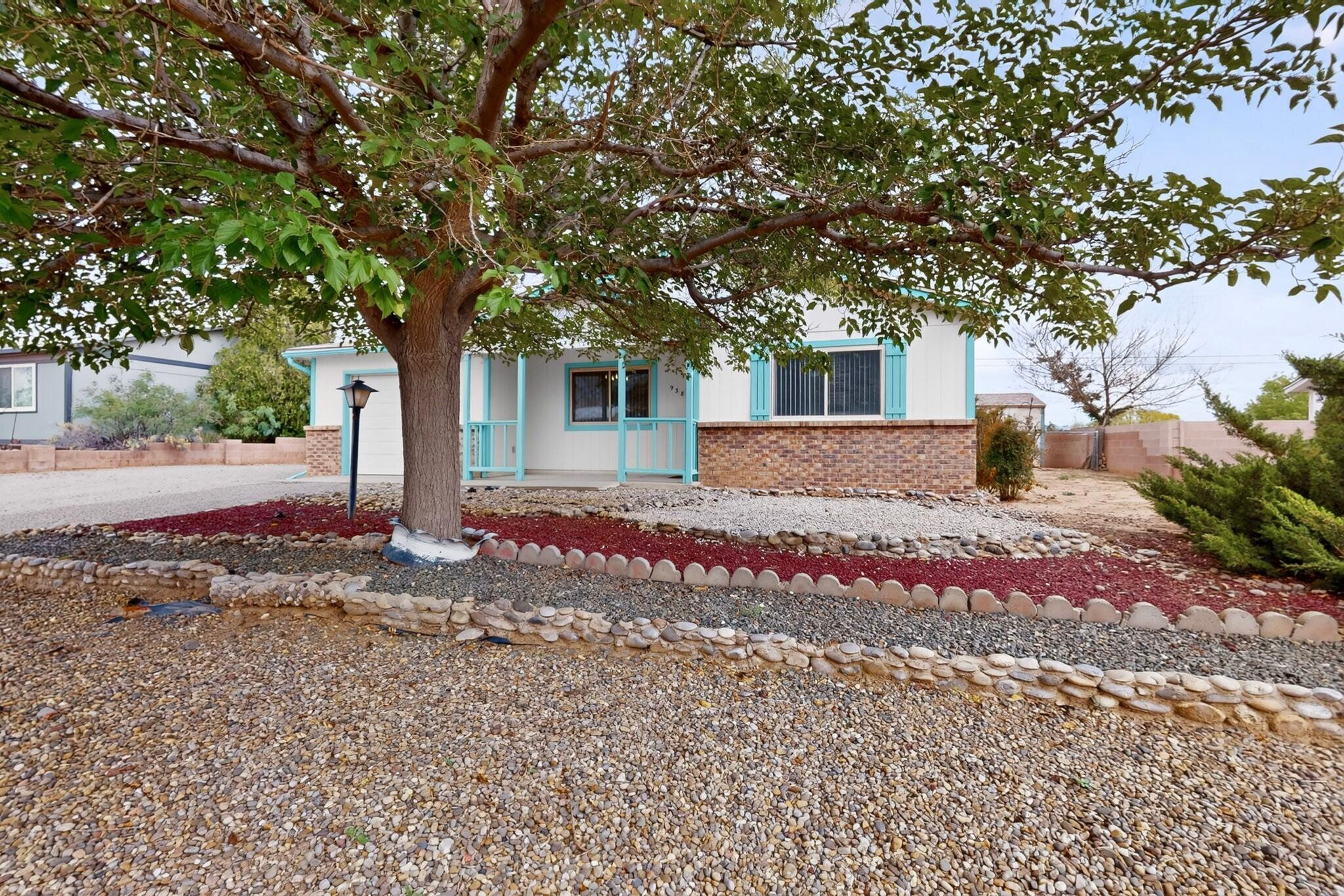 Photo 14 — 938 Sunflower Drive SW