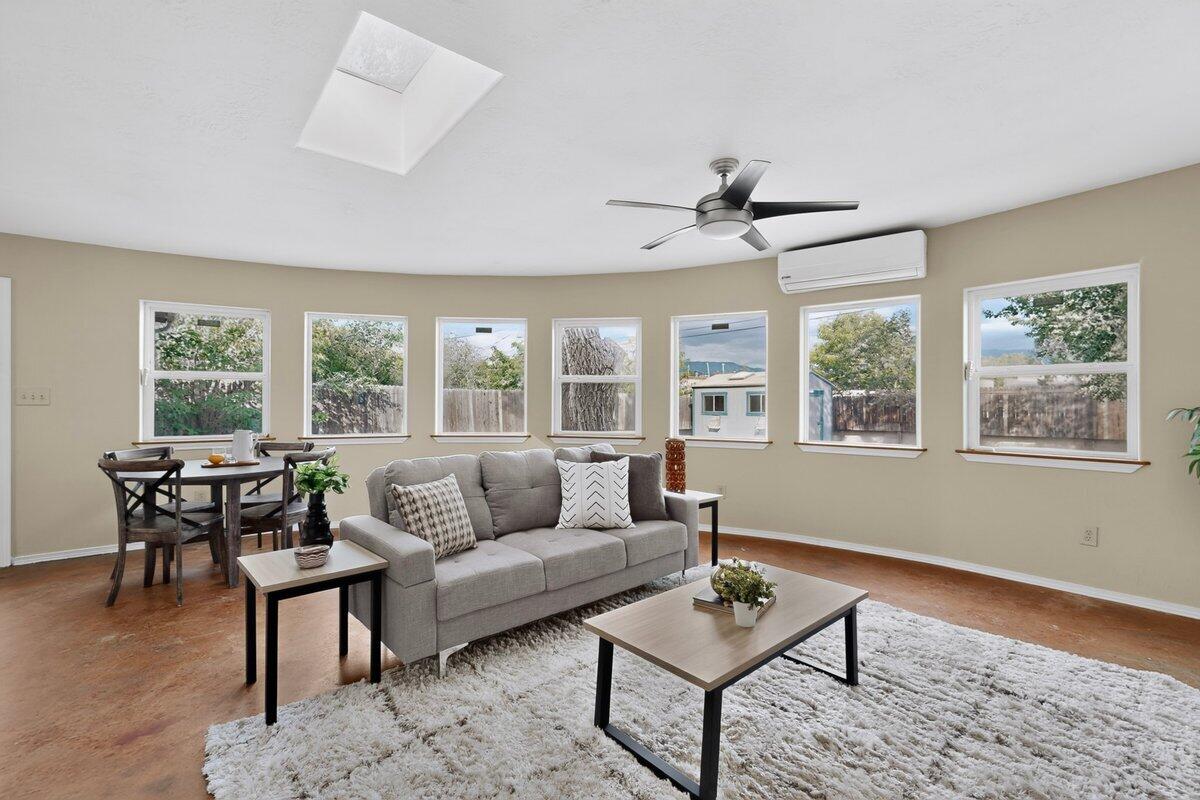 Photo 4 — 606 Tulane Drive NE