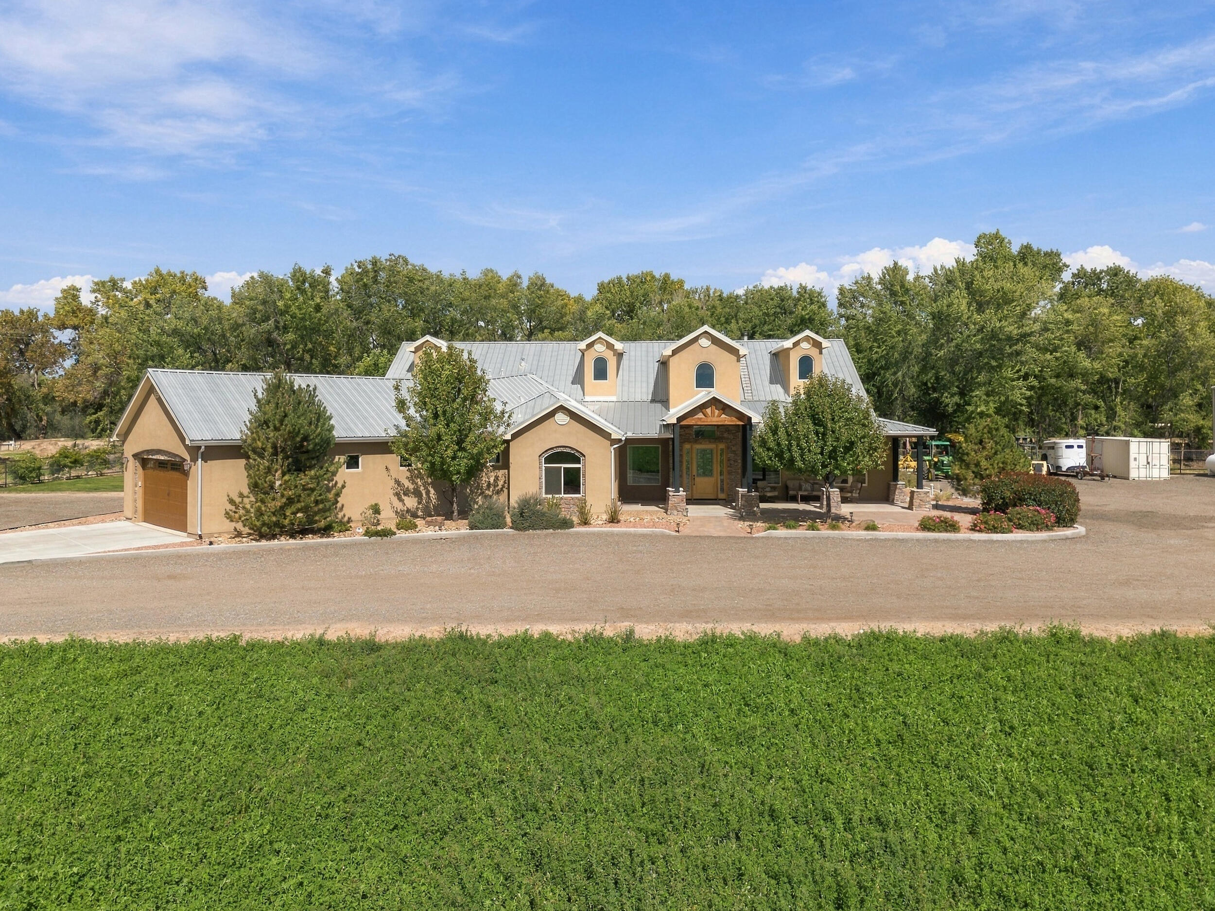 2309 Luchetti Road SW, Albuquerque, NM 87105