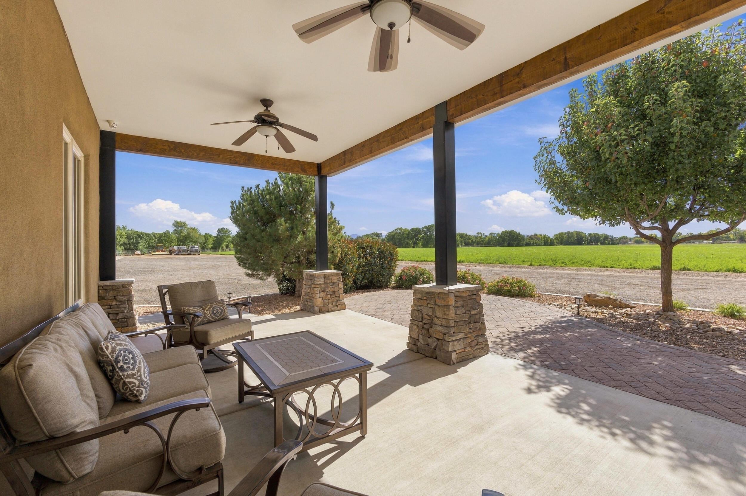 Photo 10 — 2309 Luchetti Road SW