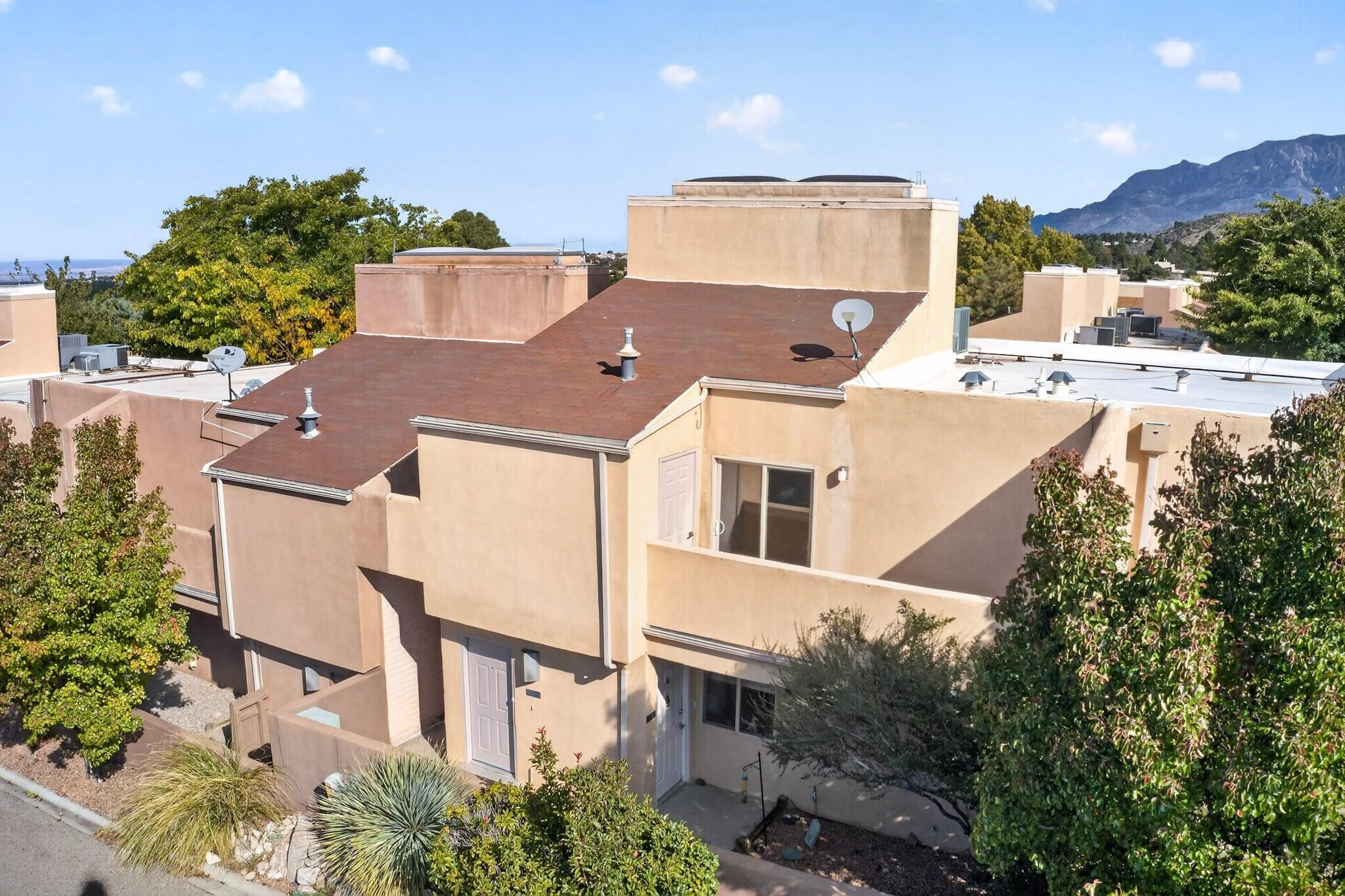 Photo 19 — 13250 Candelaria Road NE