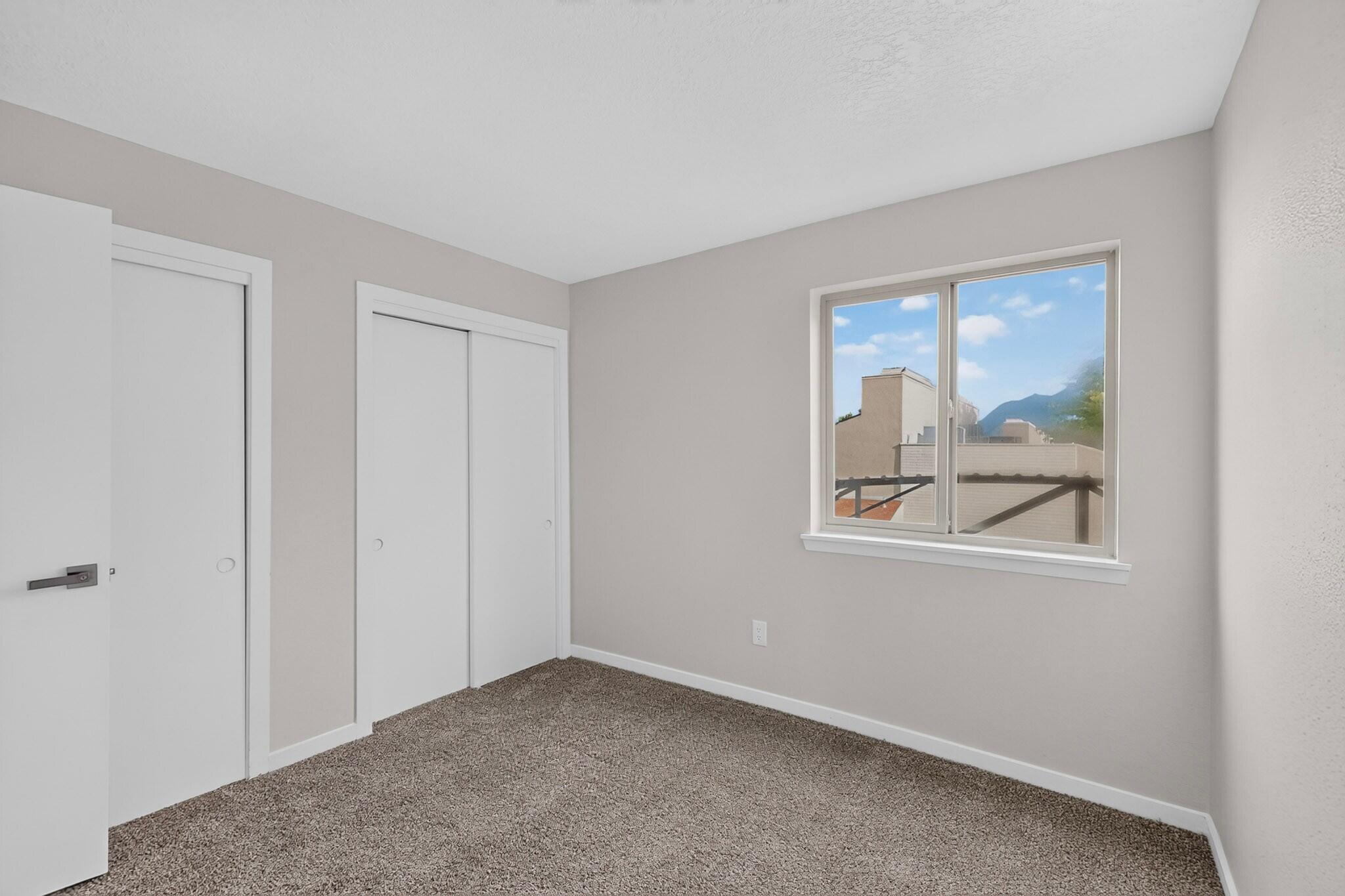Photo 2 — 13250 Candelaria Road NE
