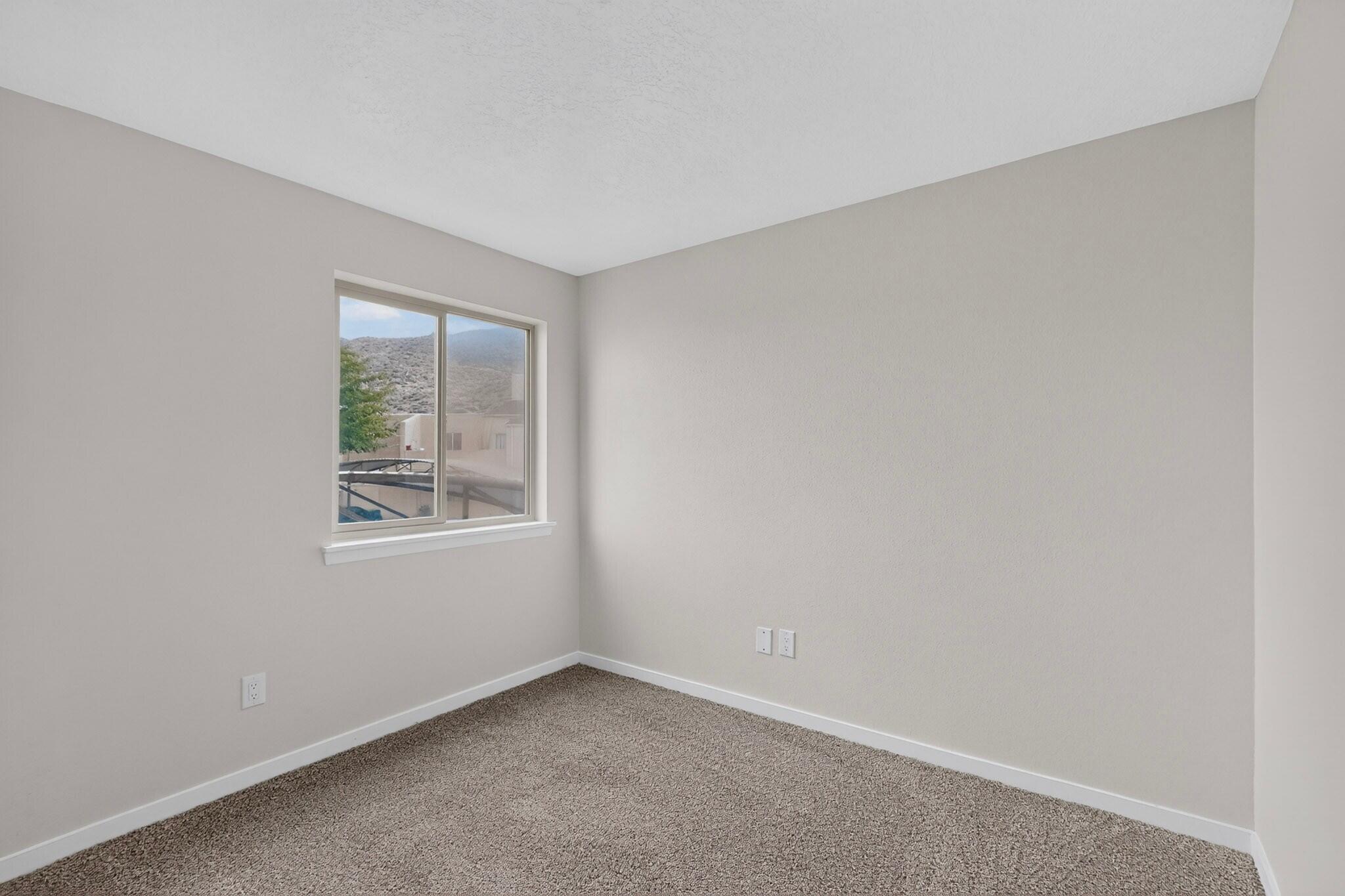 Photo 3 — 13250 Candelaria Road NE