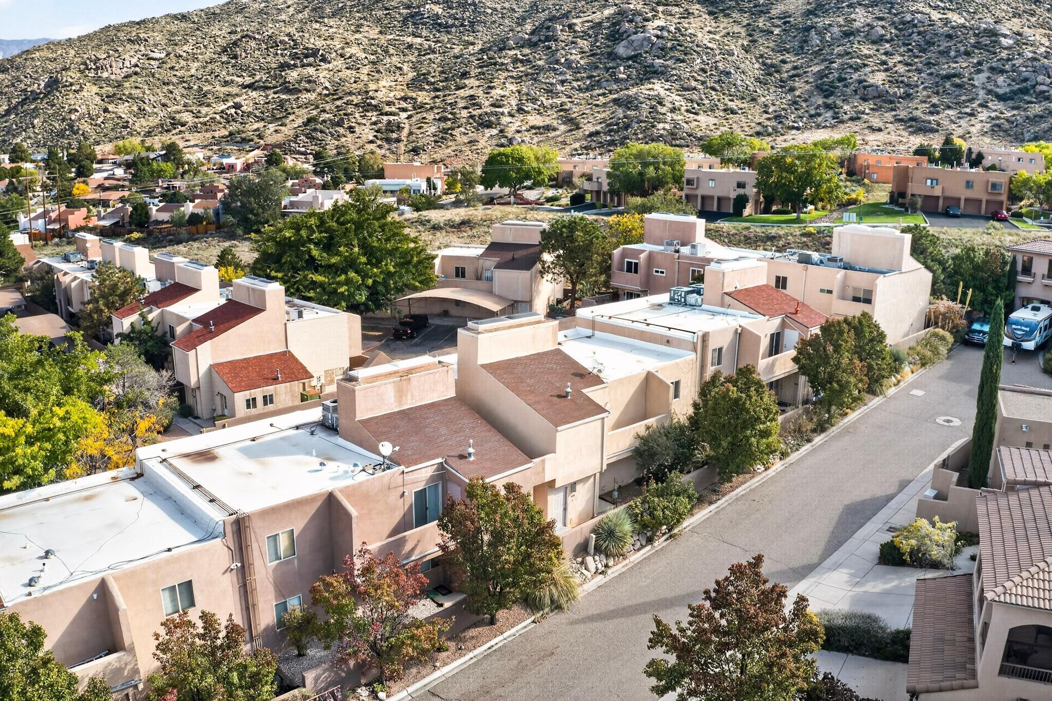 Photo 13 — 13250 Candelaria Road NE