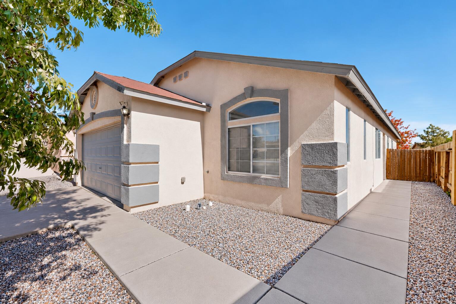 Photo 4 — 632 Saddle Blanket Trail SW