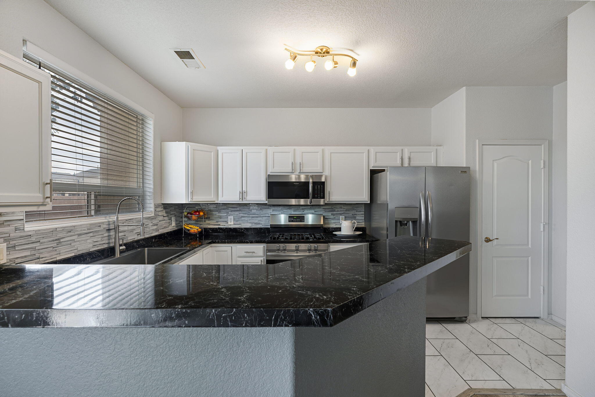Photo 12 — 6508 Los Pueblos Place NW