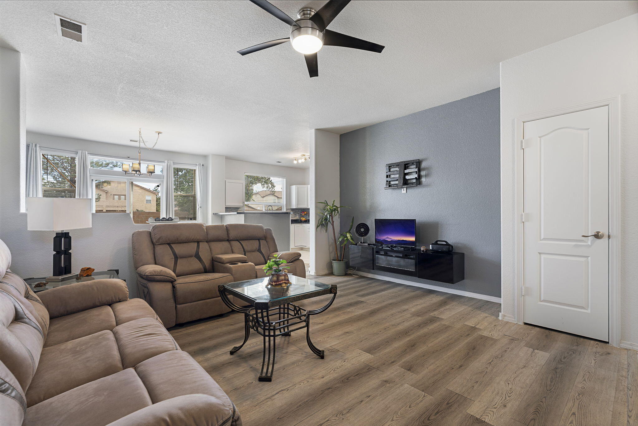 Photo 6 — 6508 Los Pueblos Place NW