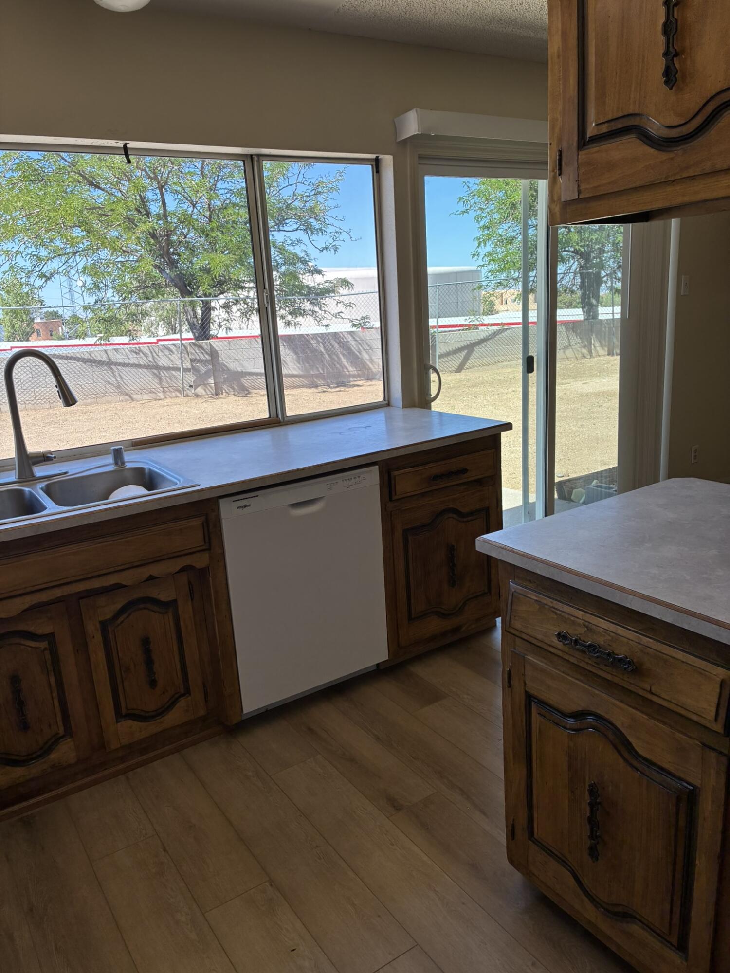 Photo 2 — 11528 Nassau Drive NE