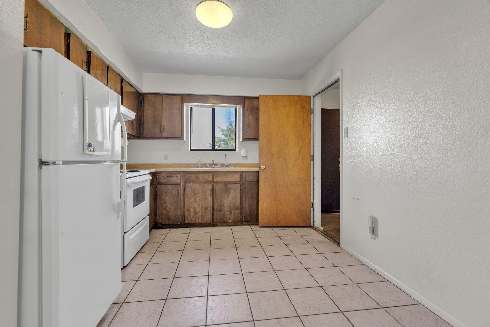 Photo 13 — 607 Coulson Drive