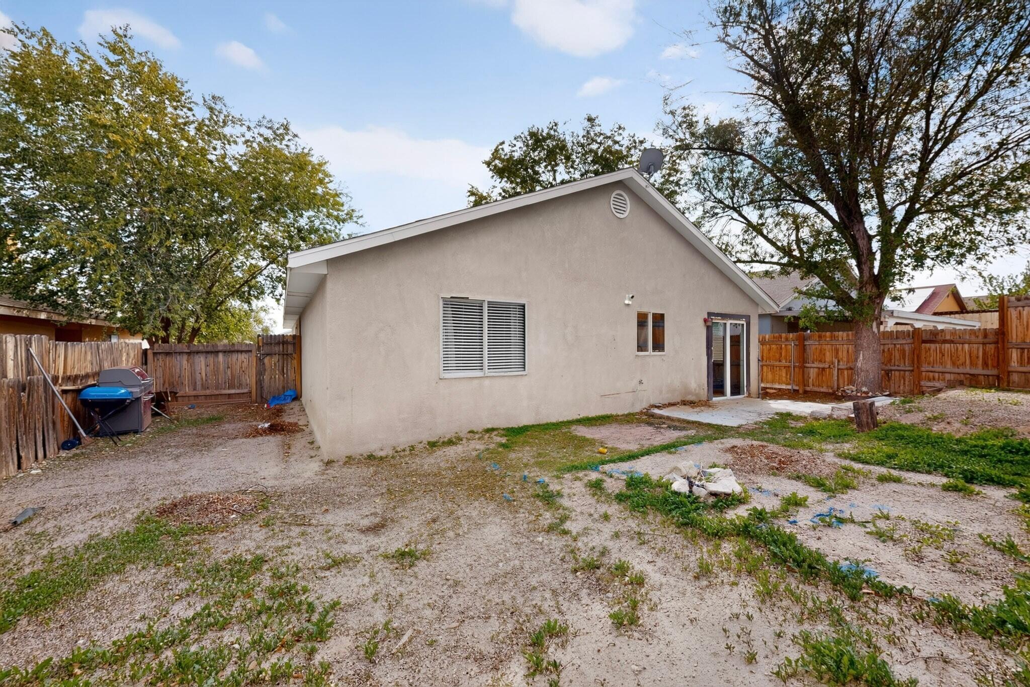Photo 8 — 10405 Guthrie Avenue SW