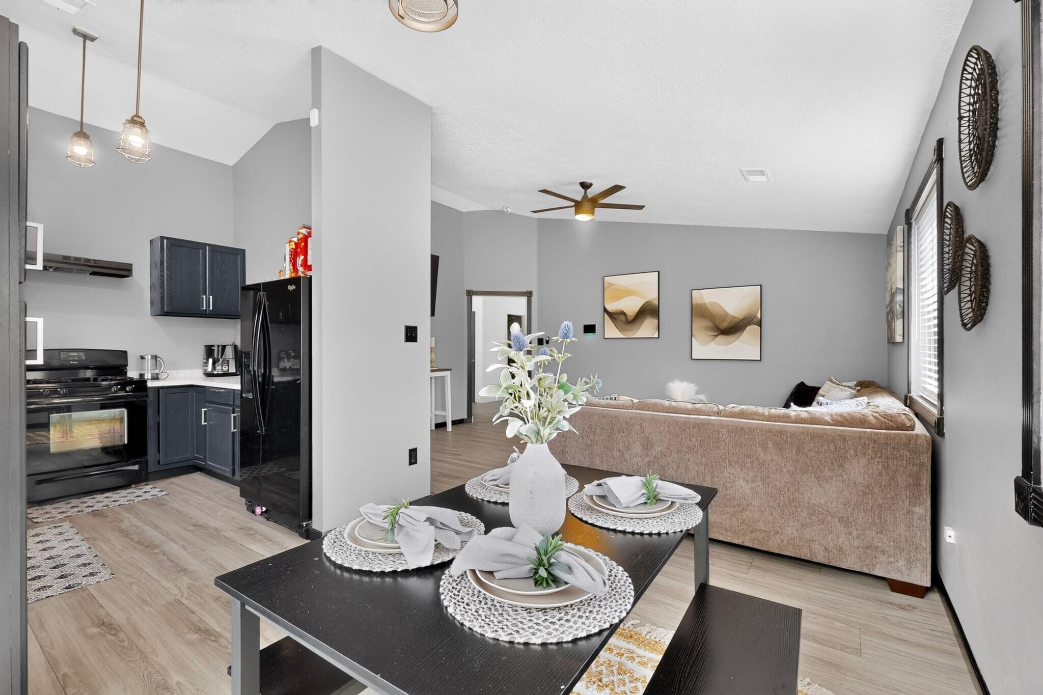 Photo 17 — 10405 Guthrie Avenue SW