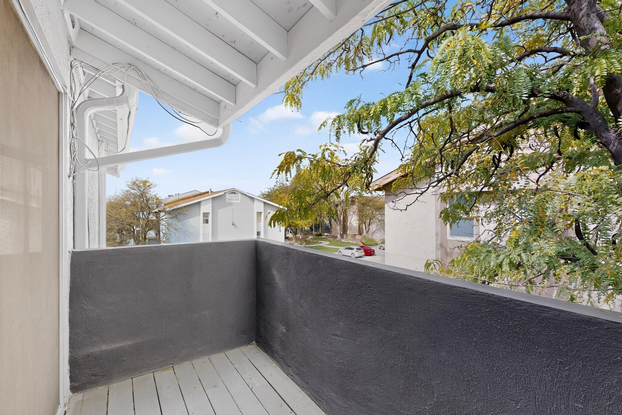Photo 11 — 3825 Montgomery Boulevard NE APT 136
