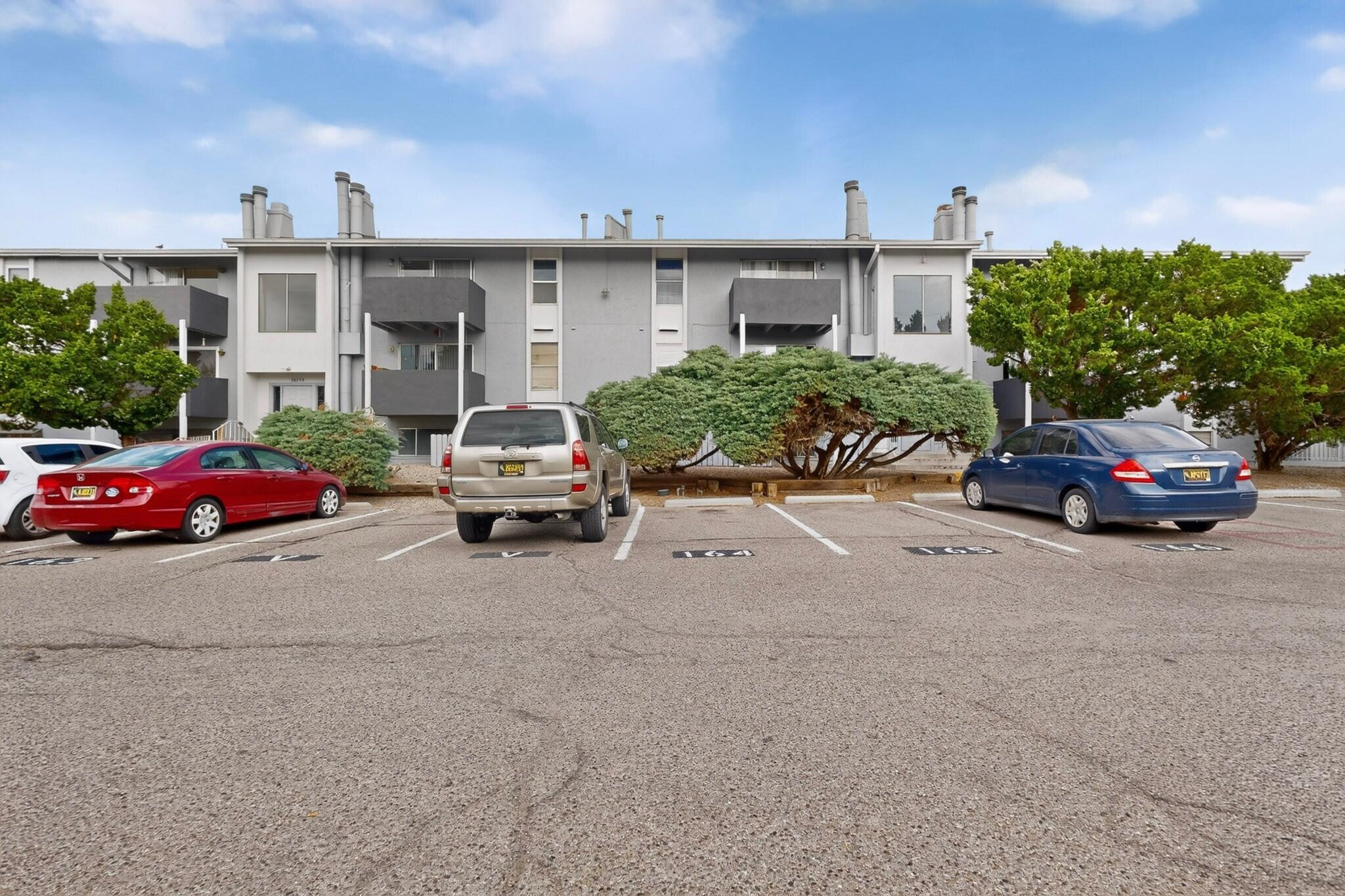 Photo 10 — 3825 Montgomery Boulevard NE APT 136