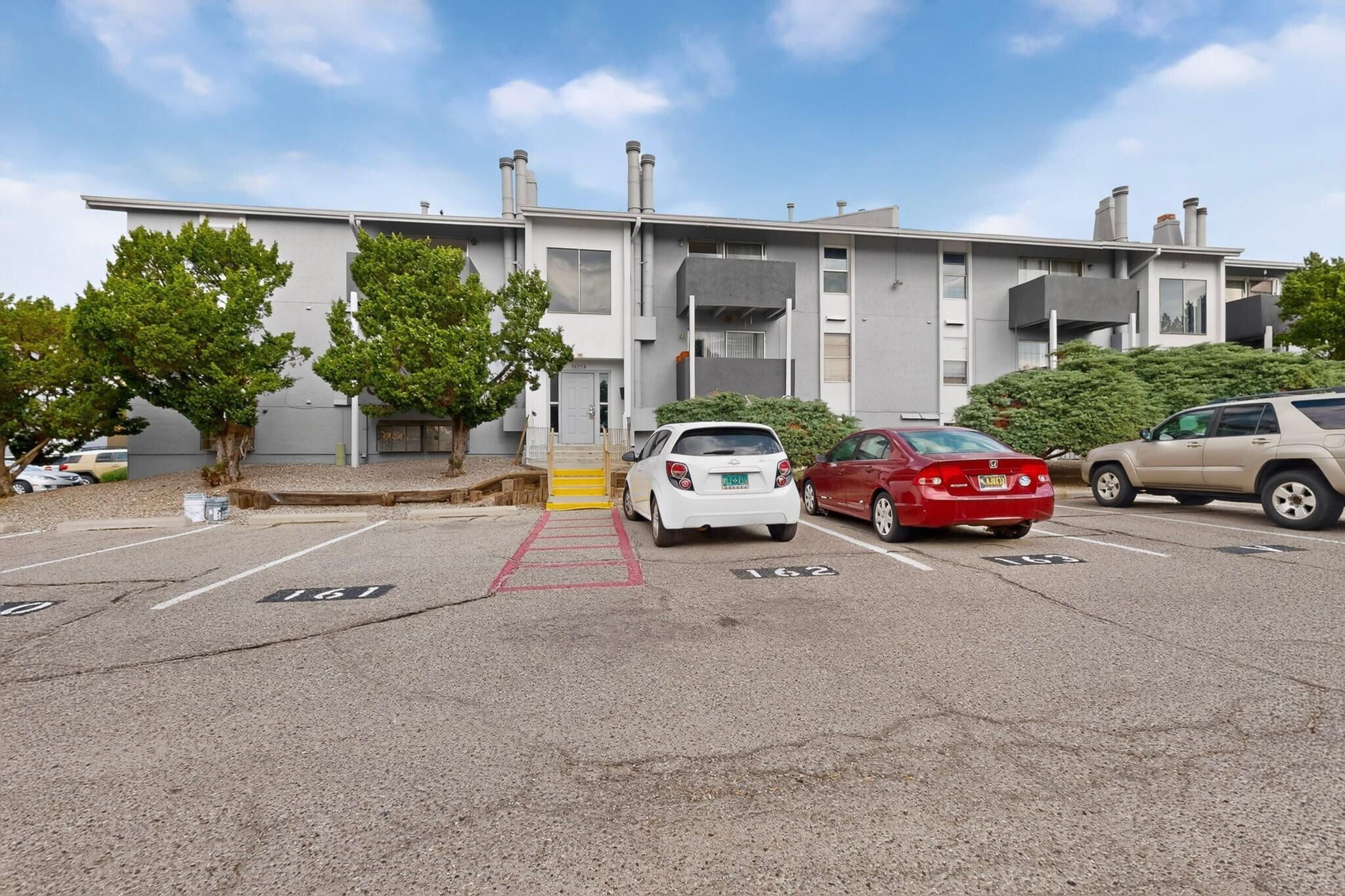 Photo 9 — 3825 Montgomery Boulevard NE APT 136