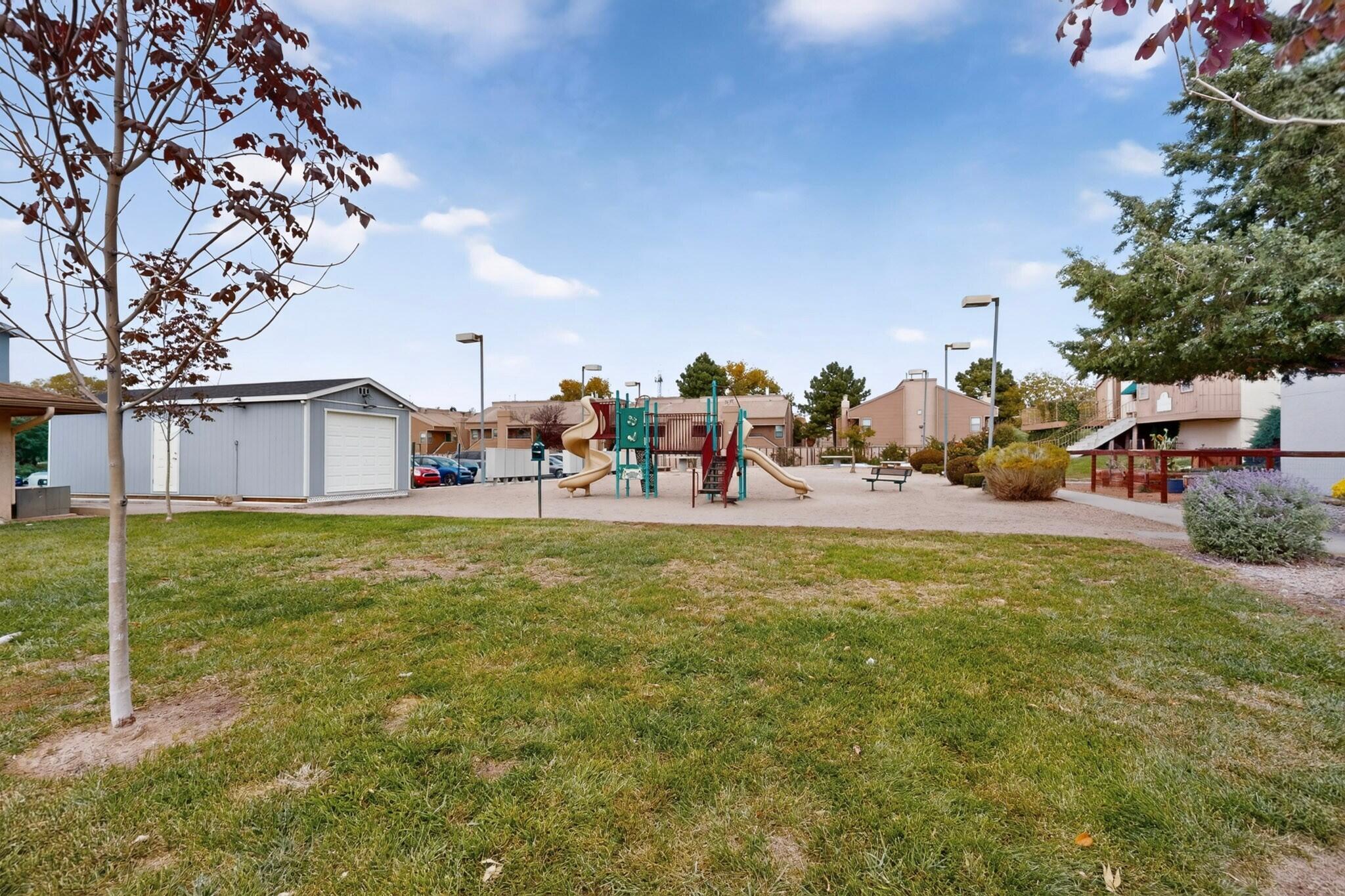 Photo 8 — 3825 Montgomery Boulevard NE APT 136