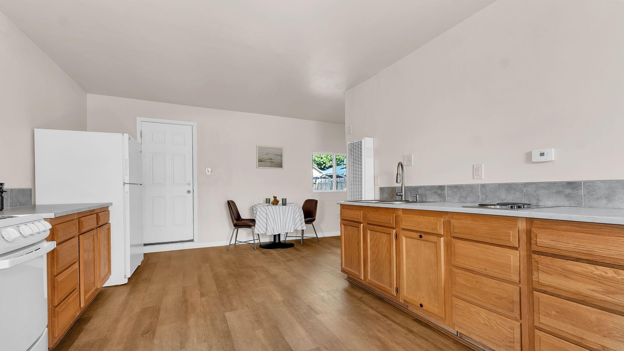 Photo 7 — 2320 Dora Avenue NW