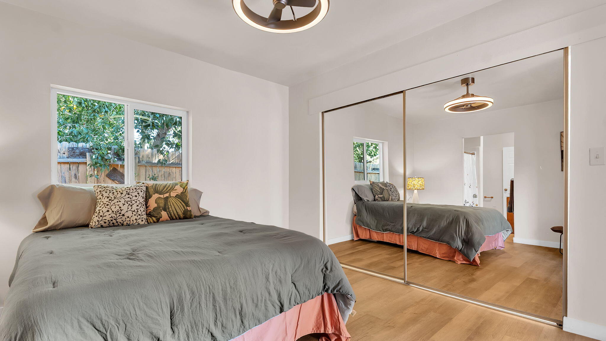 Photo 4 — 2320 Dora Avenue NW