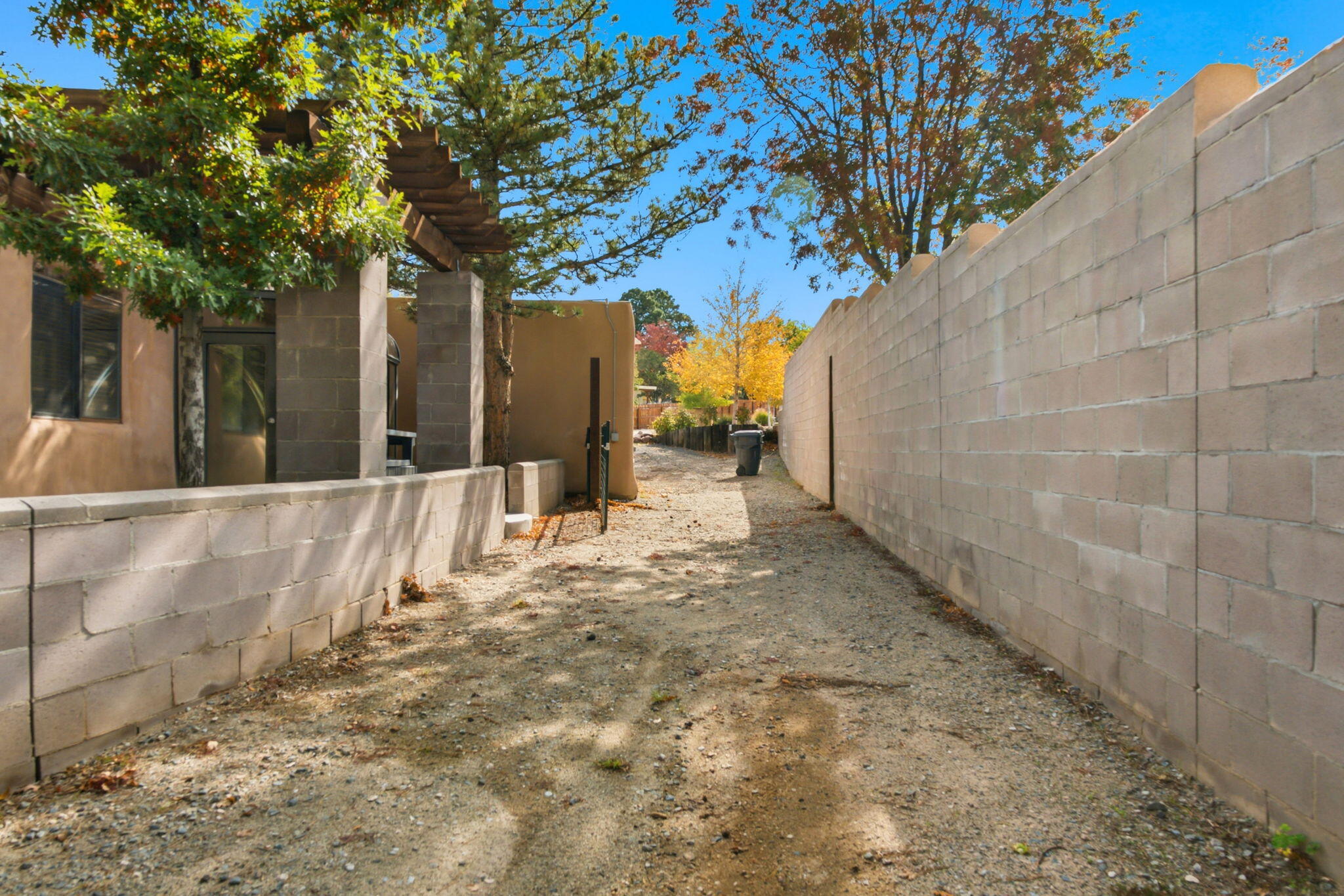 Photo 10 — 1405 Soplo Road SE