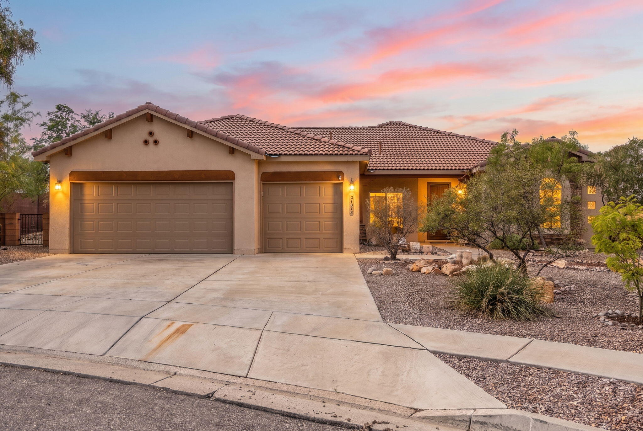 2709 Vista De Colinas Place SE, Rio Rancho, NM 87124