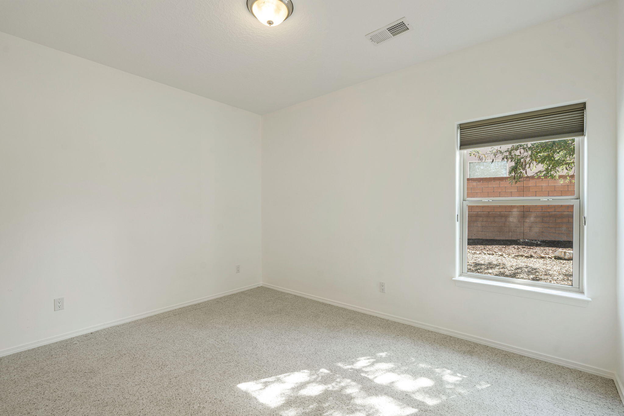 Photo 7 — 2709 Vista De Colinas Place SE