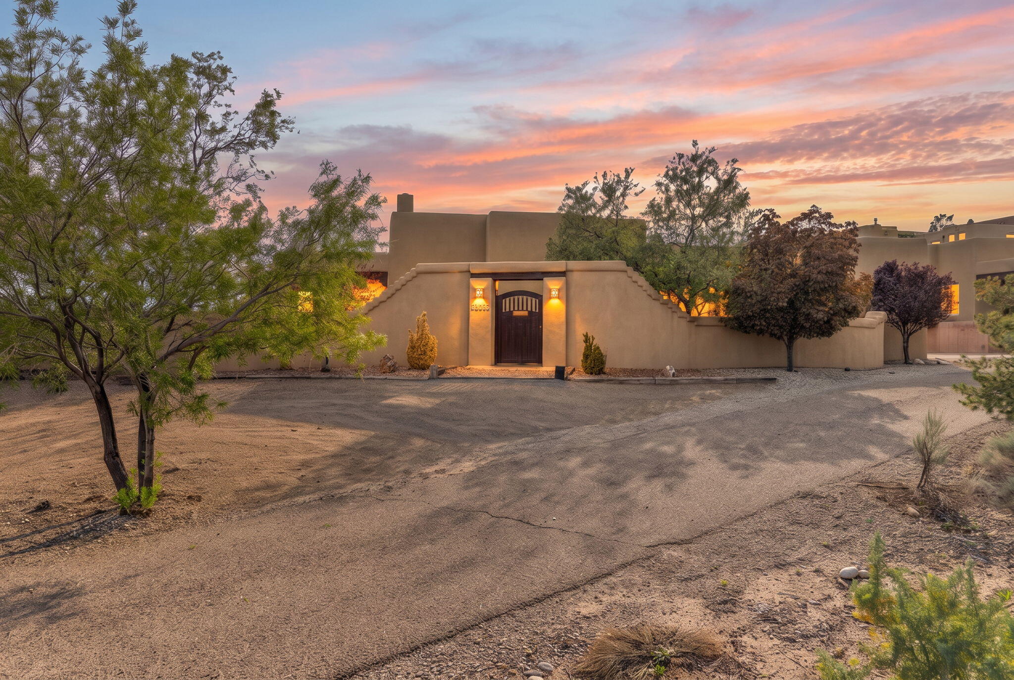 225 Mission Ridge Road, Corrales, NM 87048