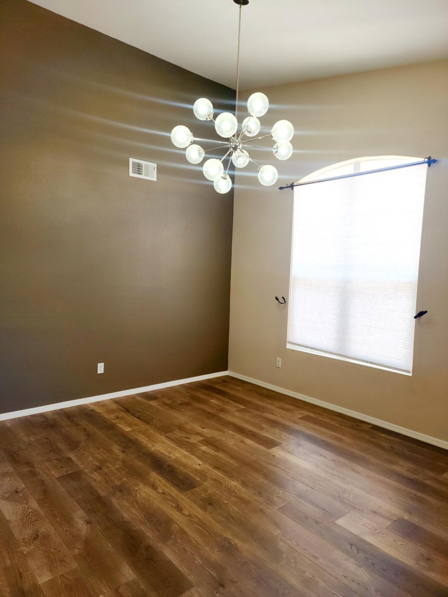 Photo 4 — 7136 Deer Canyon Avenue NE
