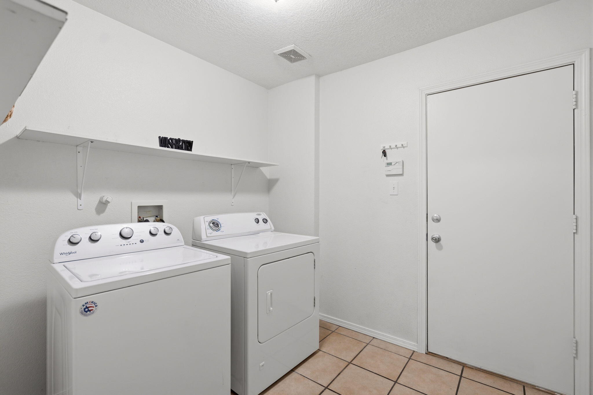 Photo 13 — 6019 Hemlock Avenue NW
