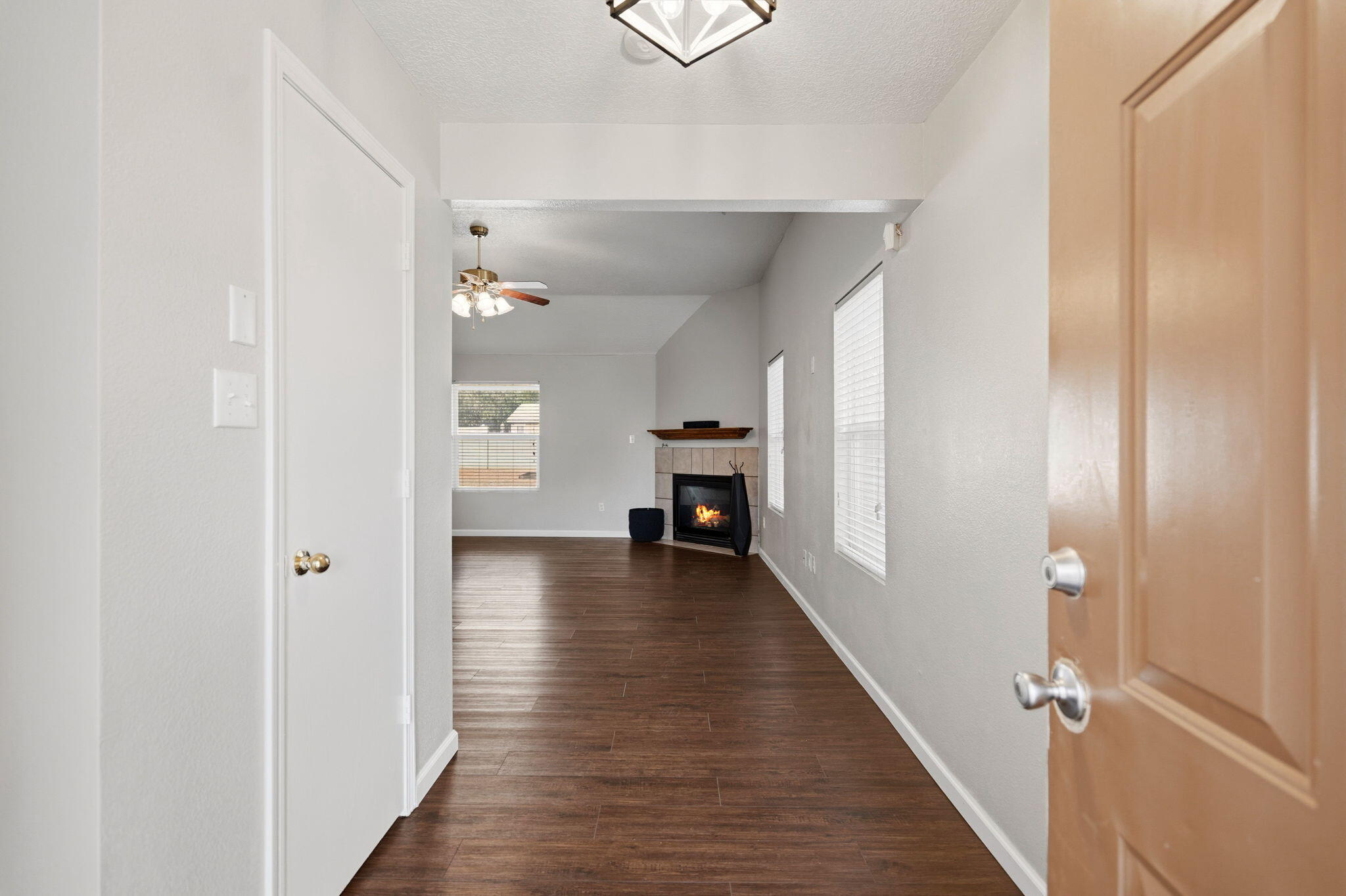 Photo 18 — 6019 Hemlock Avenue NW