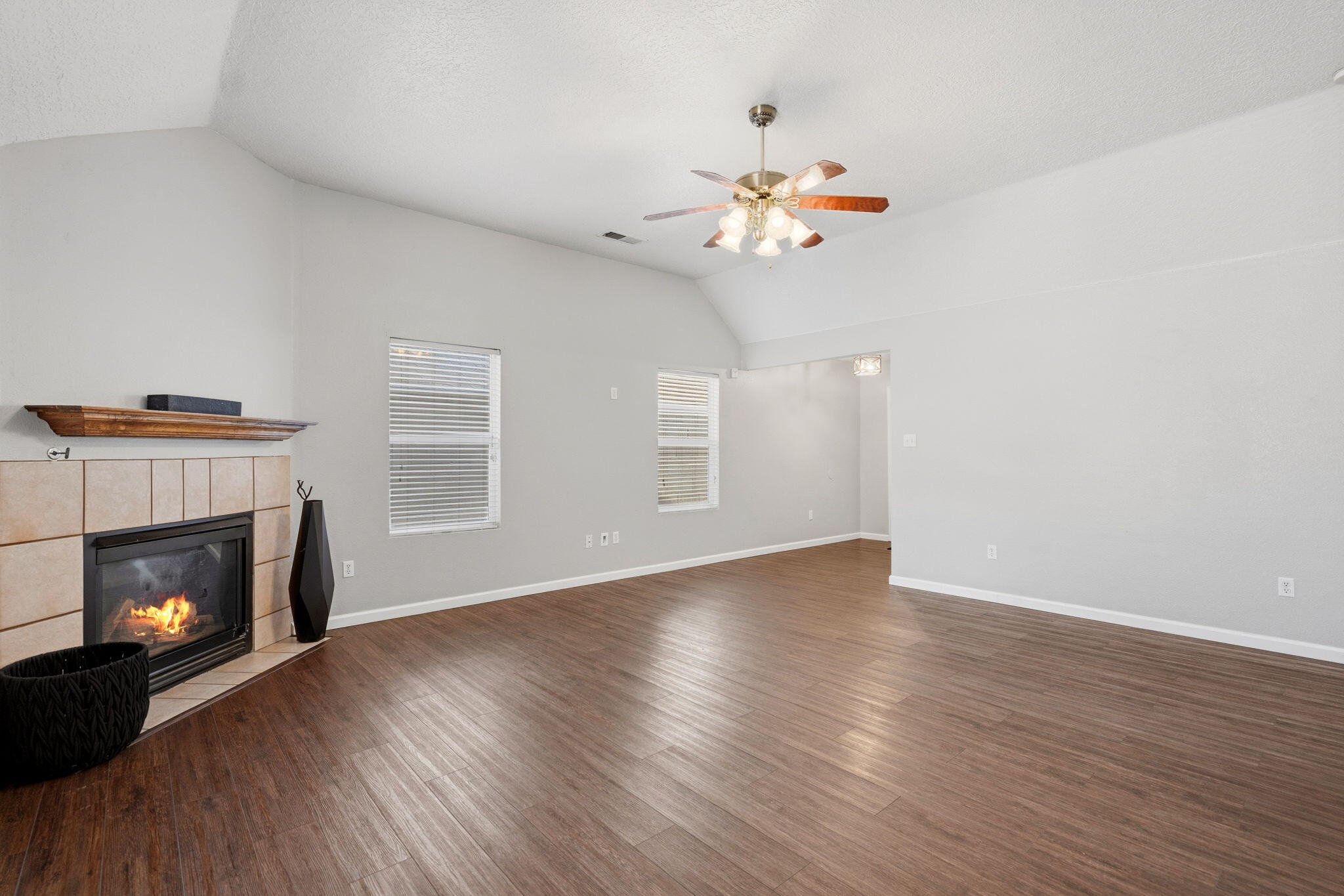 Photo 20 — 6019 Hemlock Avenue NW