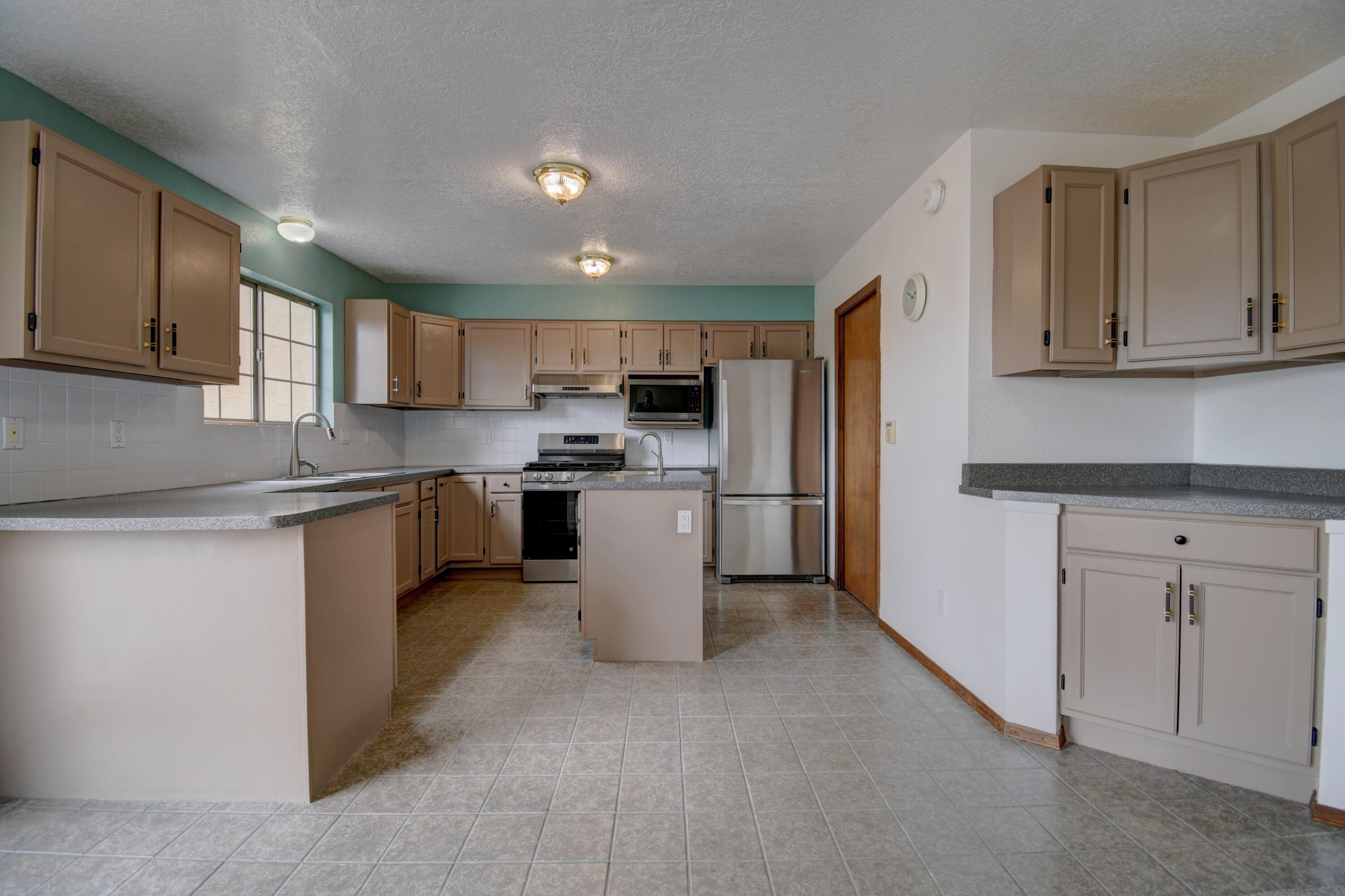 Photo 5 — 6500 Saint Josephs Avenue NW