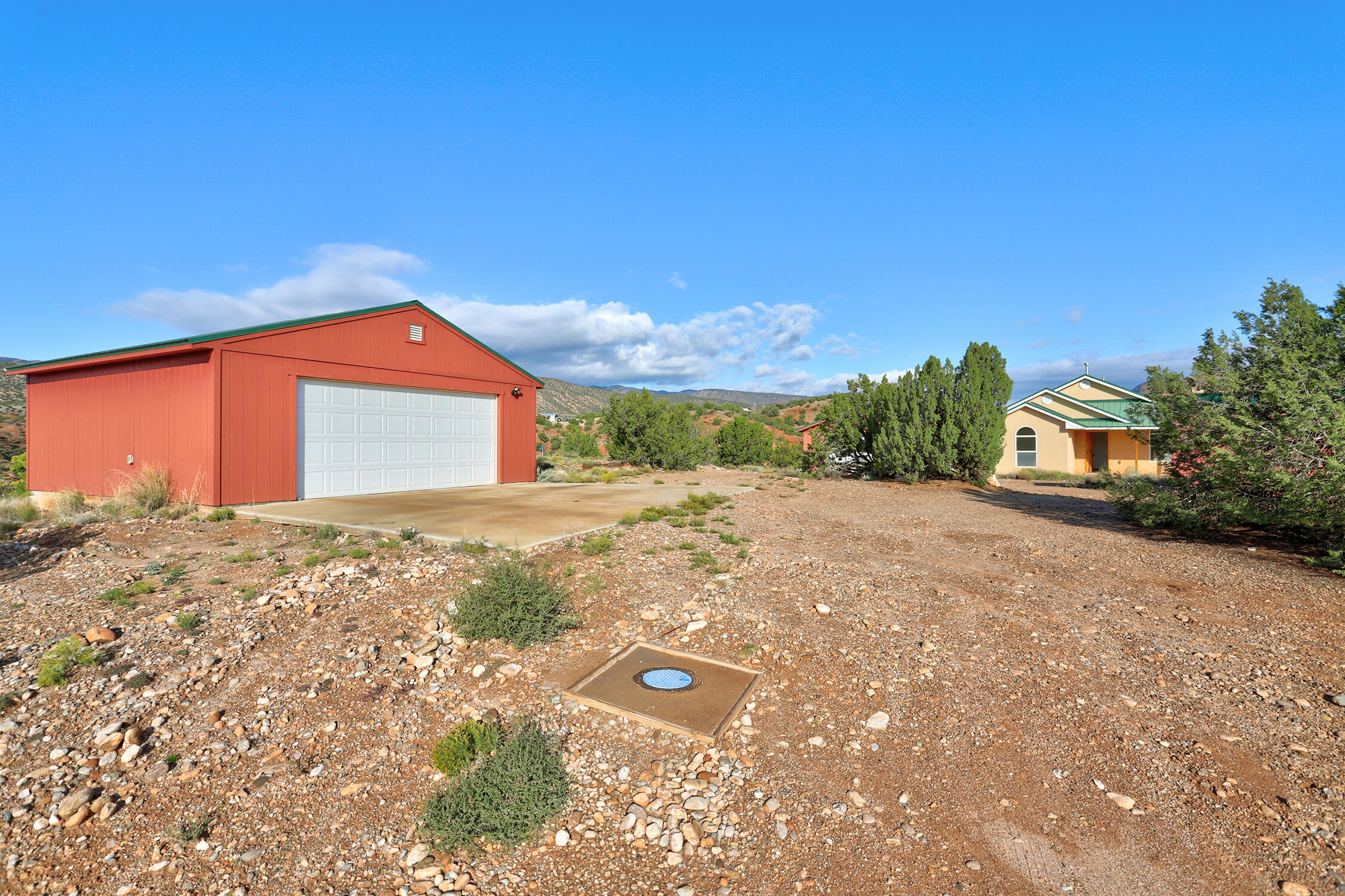 2 Camino Azul, Jemez Pueblo, NM 87024
