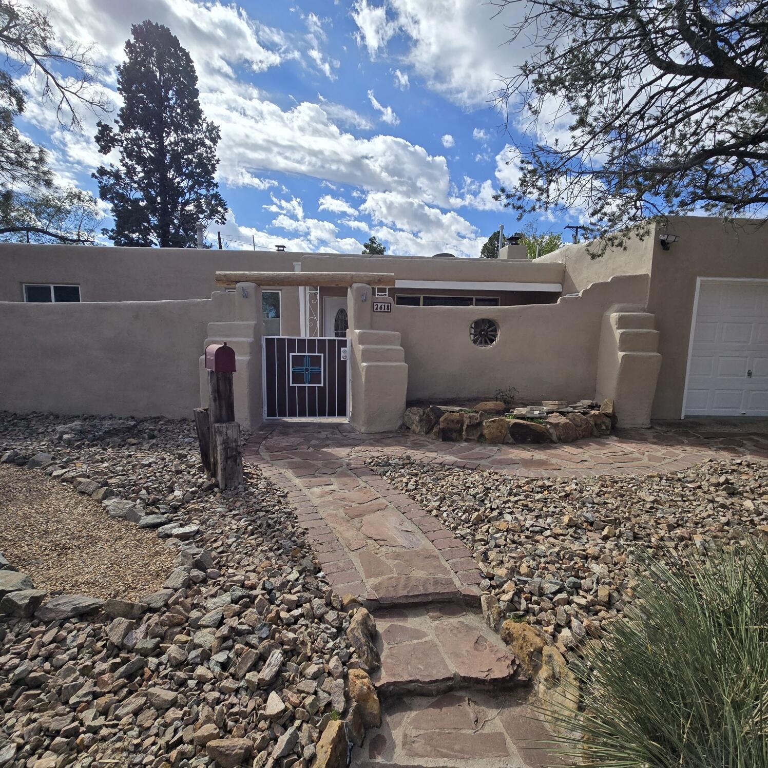 2618 Haines Avenue NE, Albuquerque, NM 87106