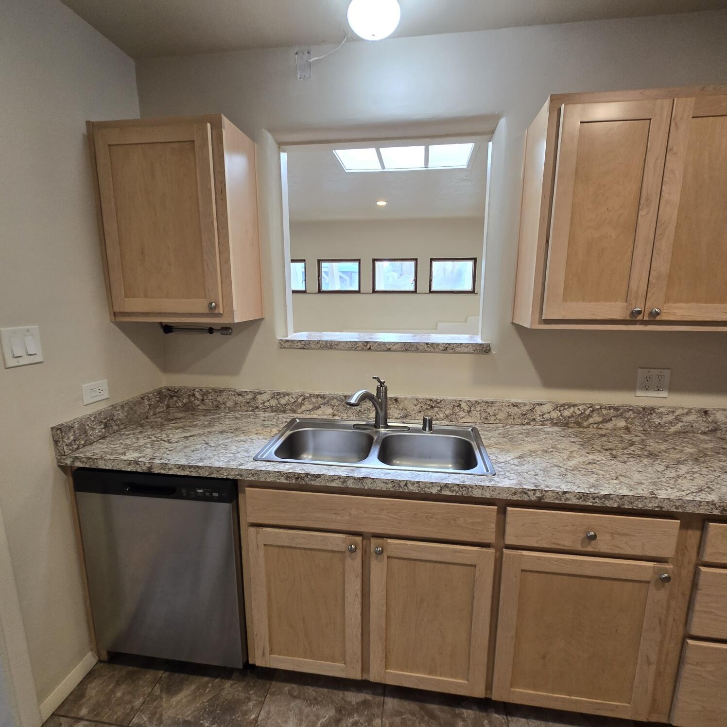 Photo 18 — 2618 Haines Avenue NE