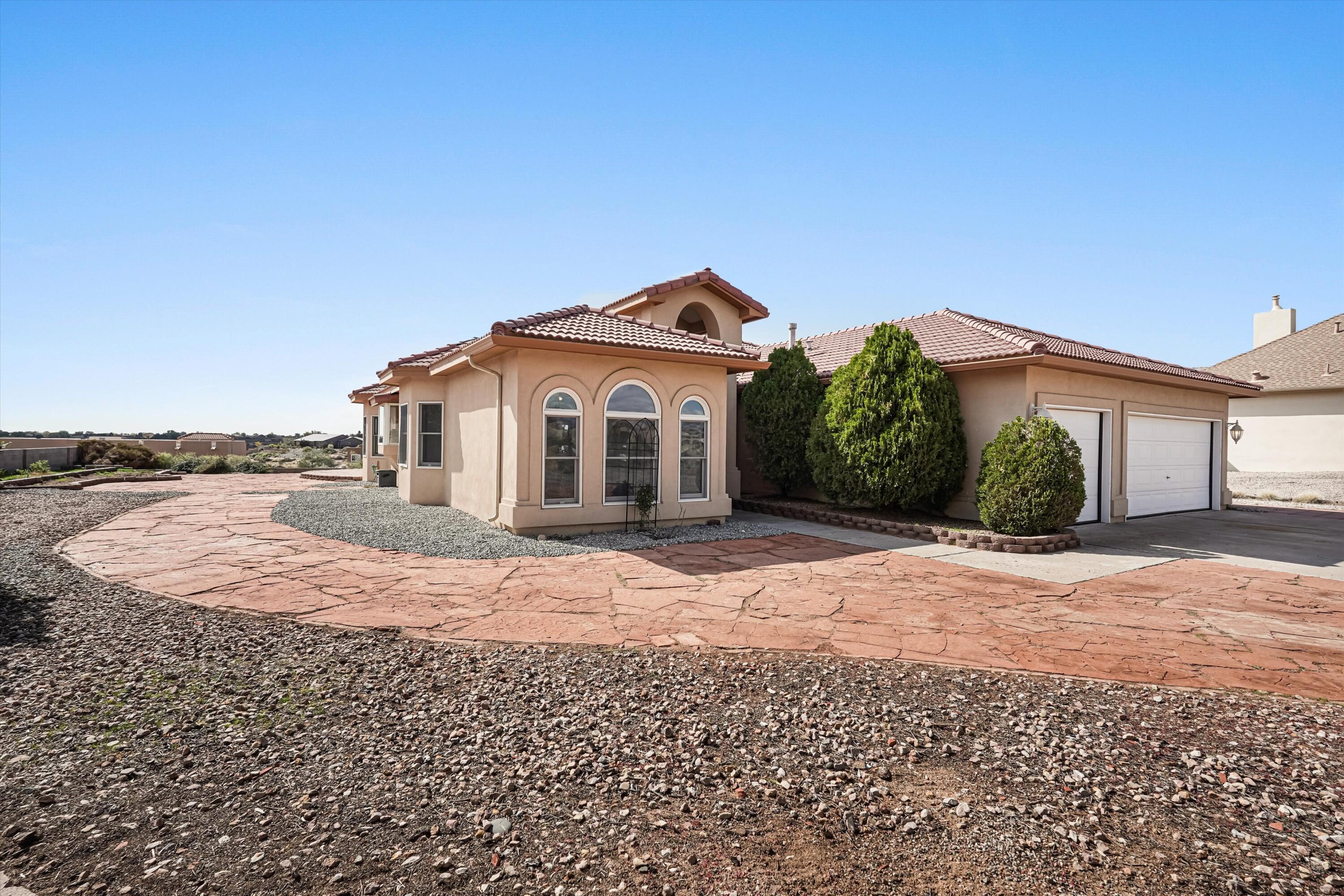 Photo 10 — 6104 Rio Norte Drive NE
