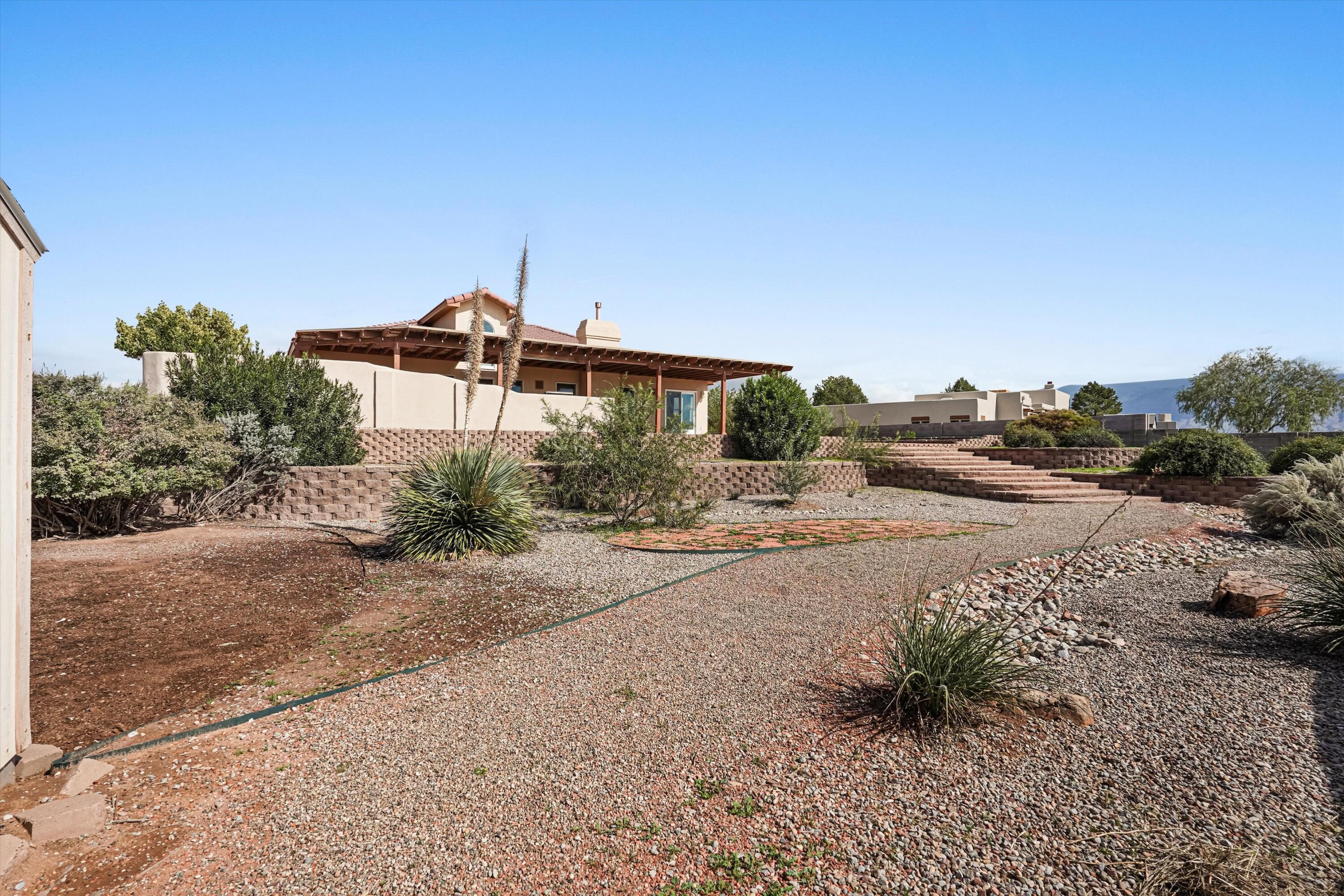 Photo 5 — 6104 Rio Norte Drive NE