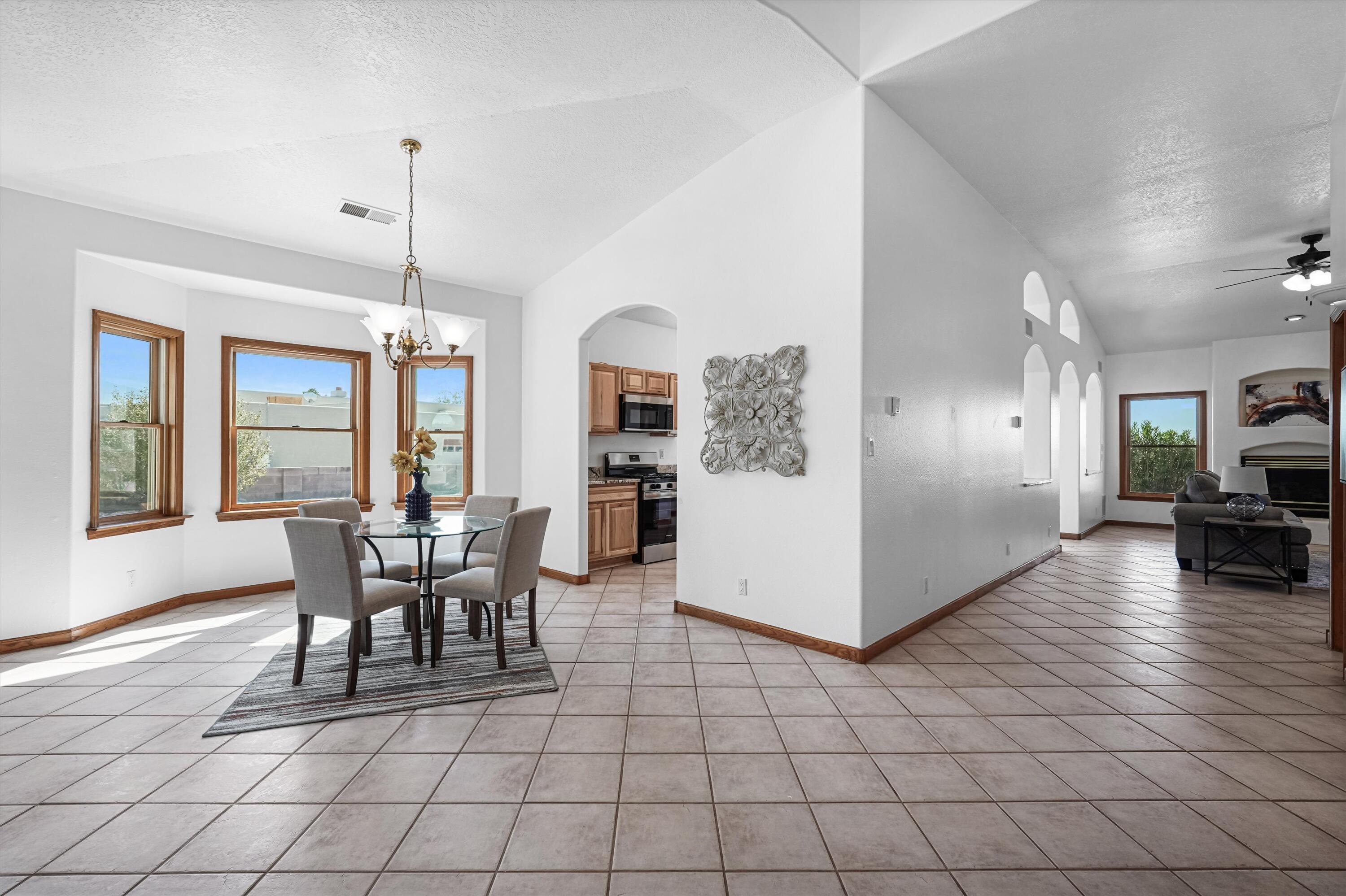 Photo 14 — 6104 Rio Norte Drive NE