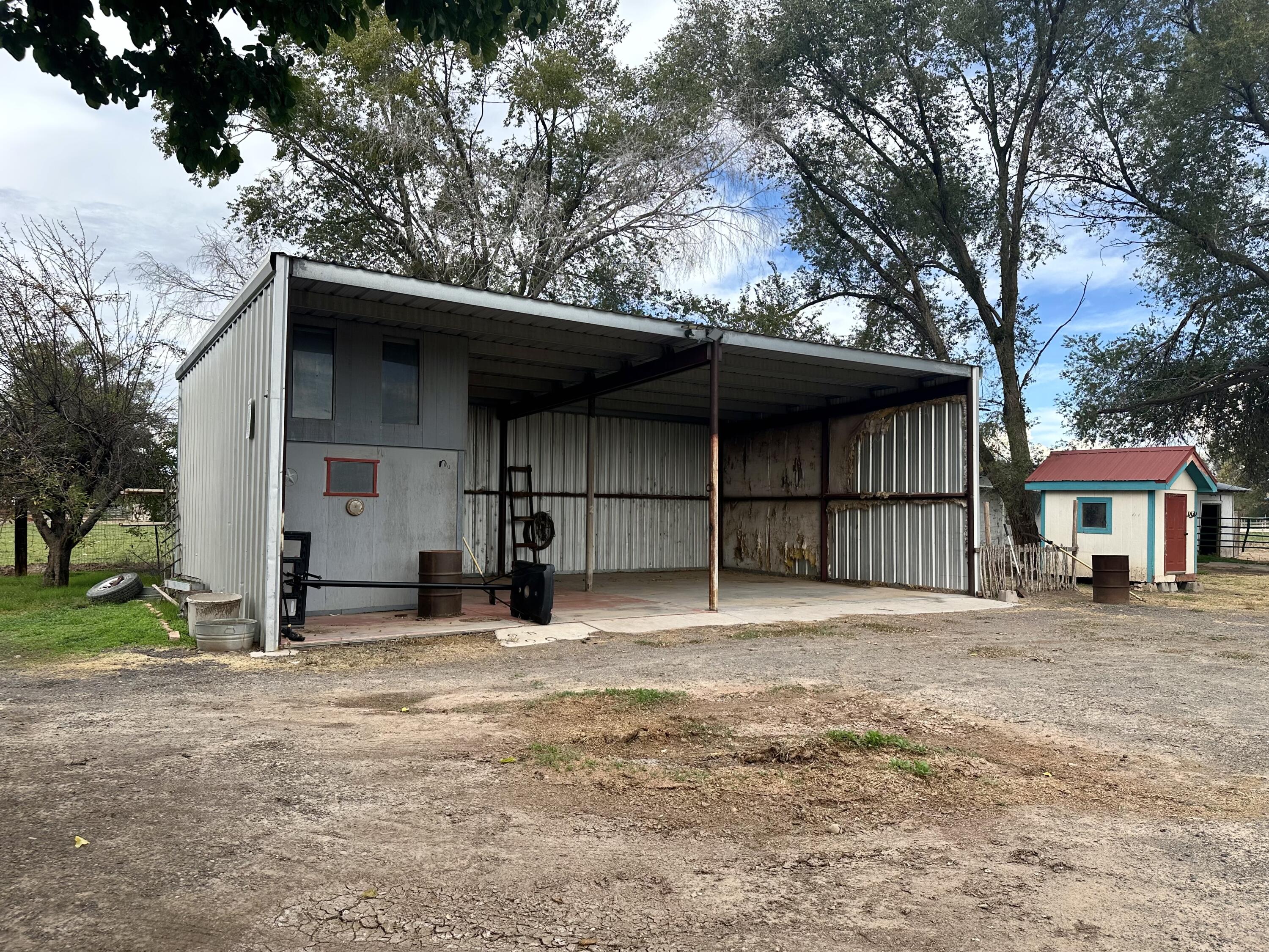 Photo 17 — 930 W Bosque Loop