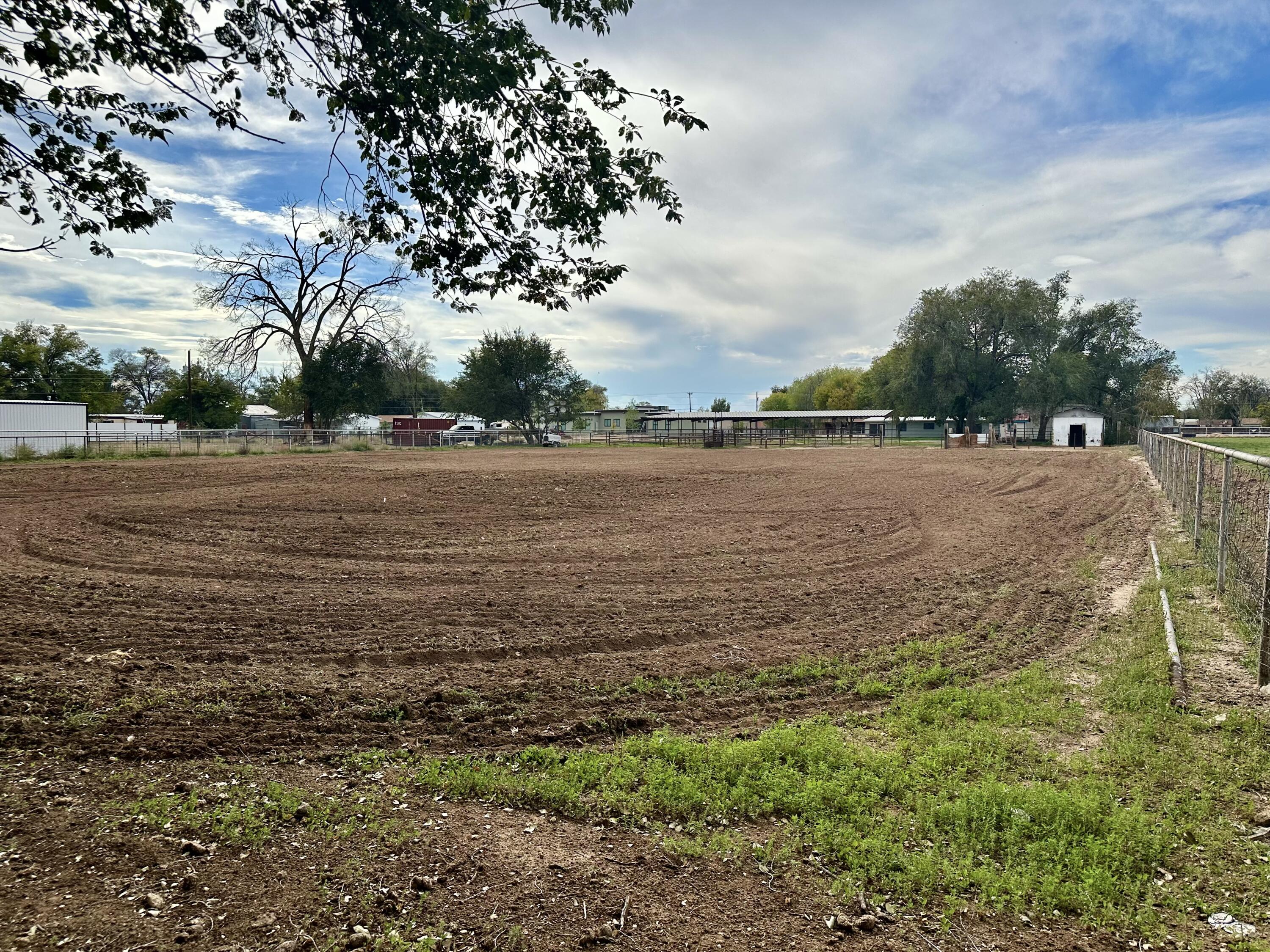 Photo 8 — 930 W Bosque Loop