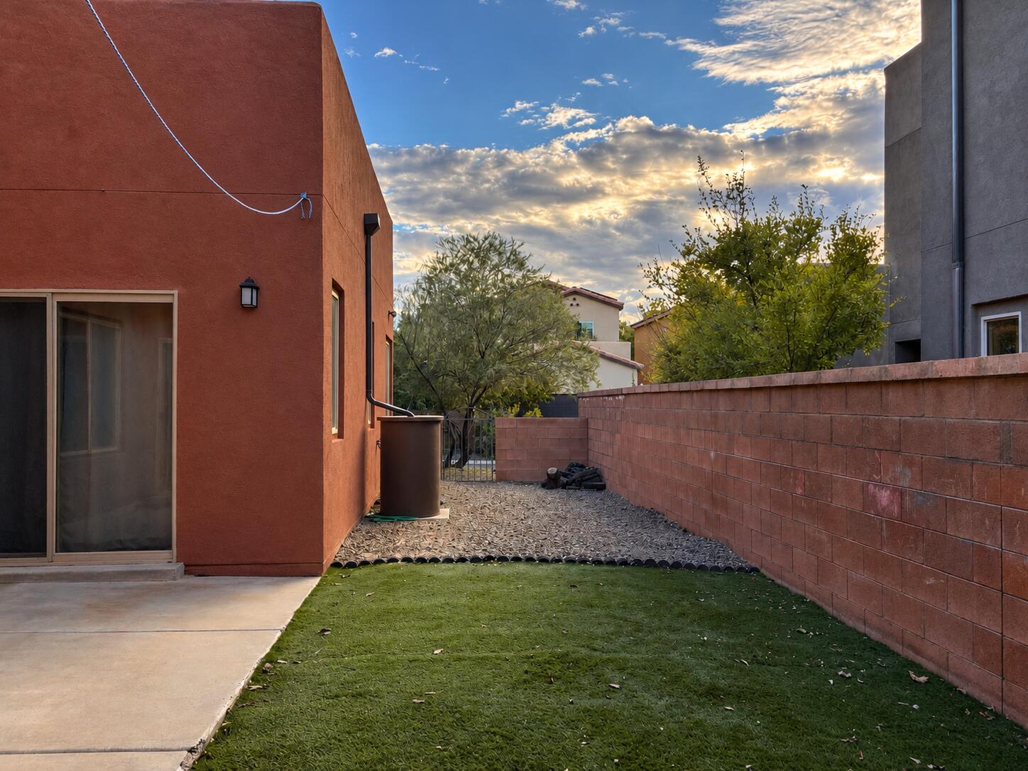 Photo 12 — 5709 University Boulevard SE