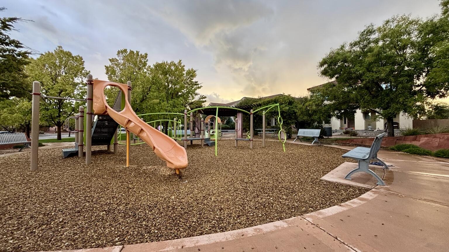 Photo 6 — 5709 University Boulevard SE