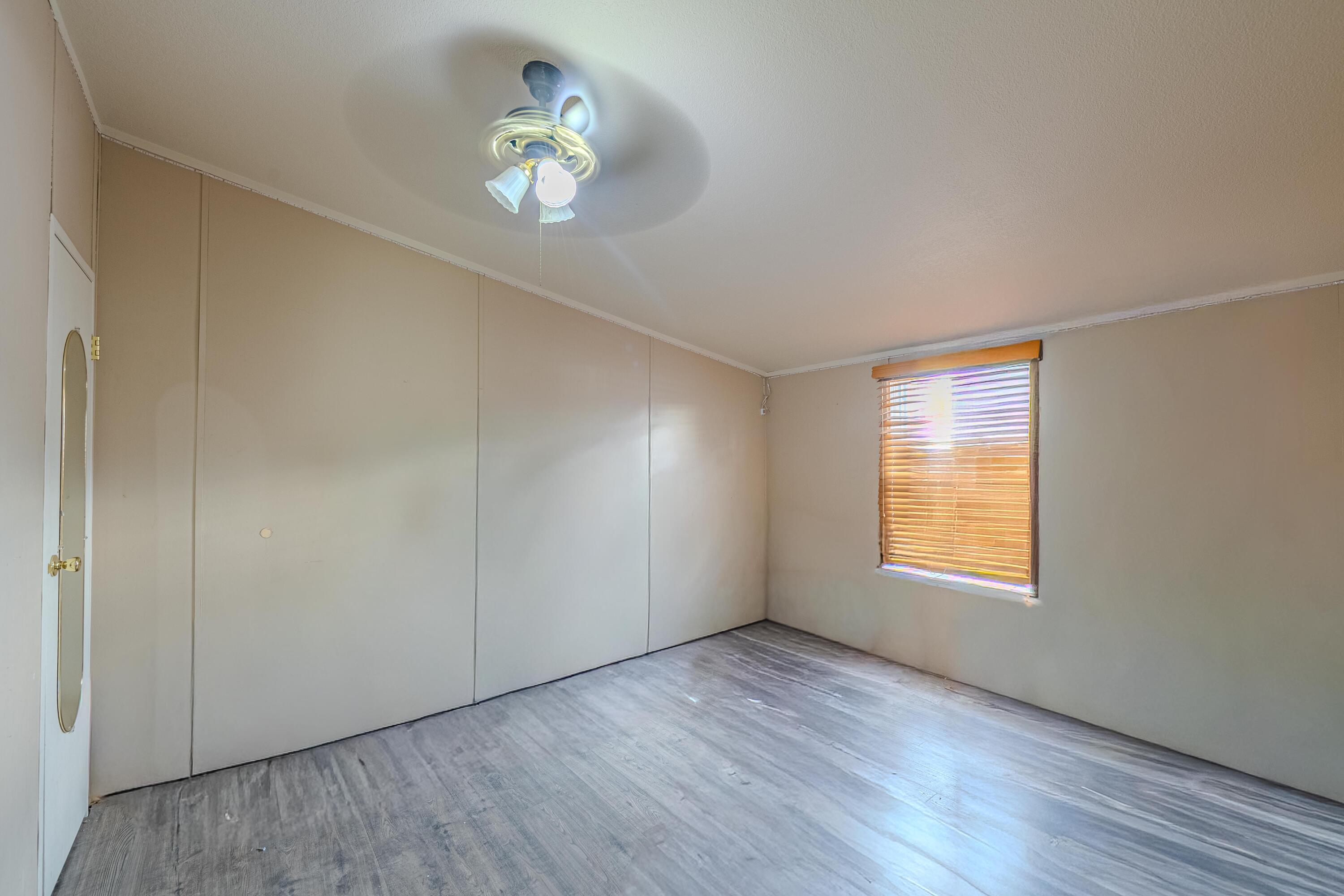 Photo 8 — 9409 Vista Del Valle Street SW