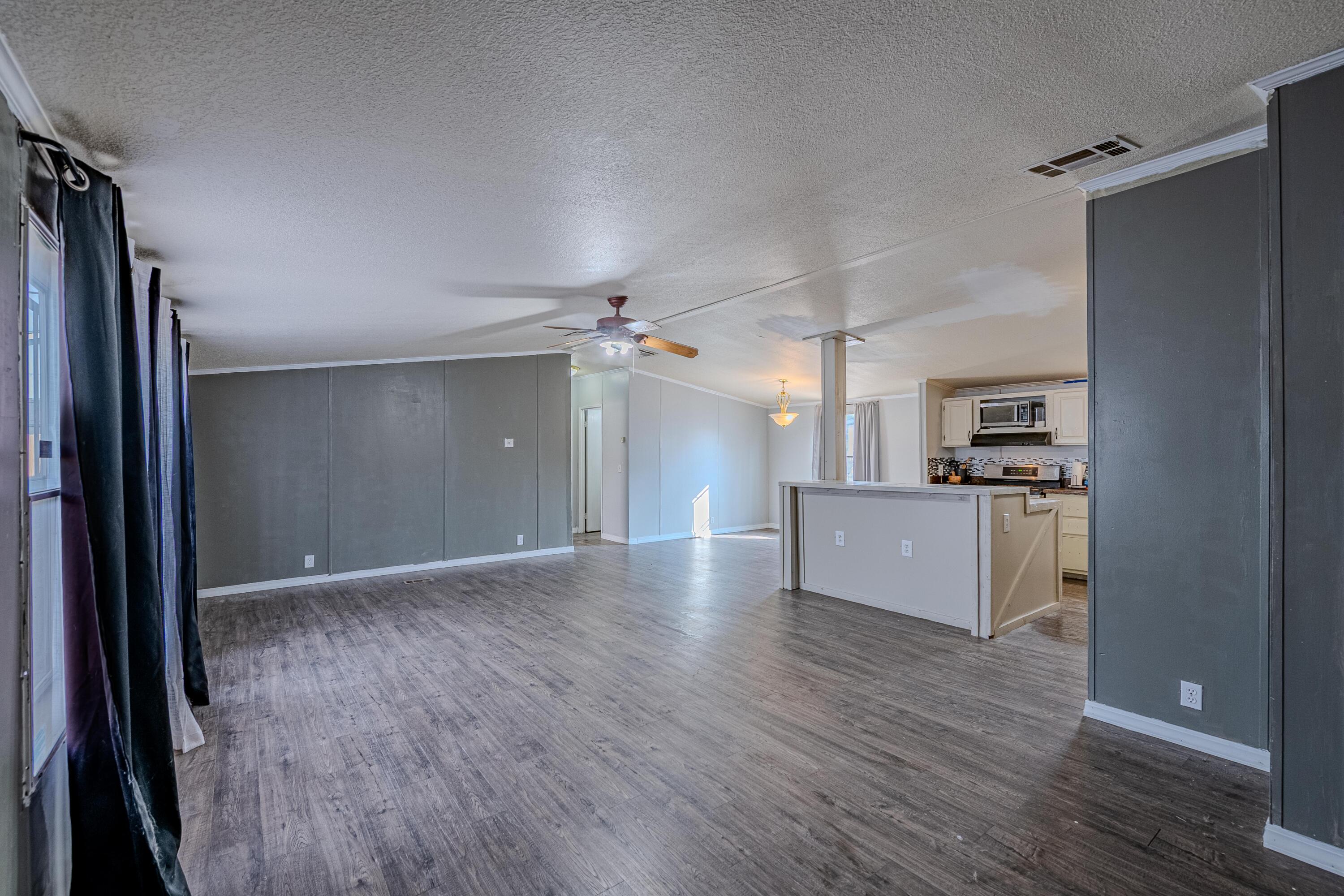 Photo 20 — 9409 Vista Del Valle Street SW