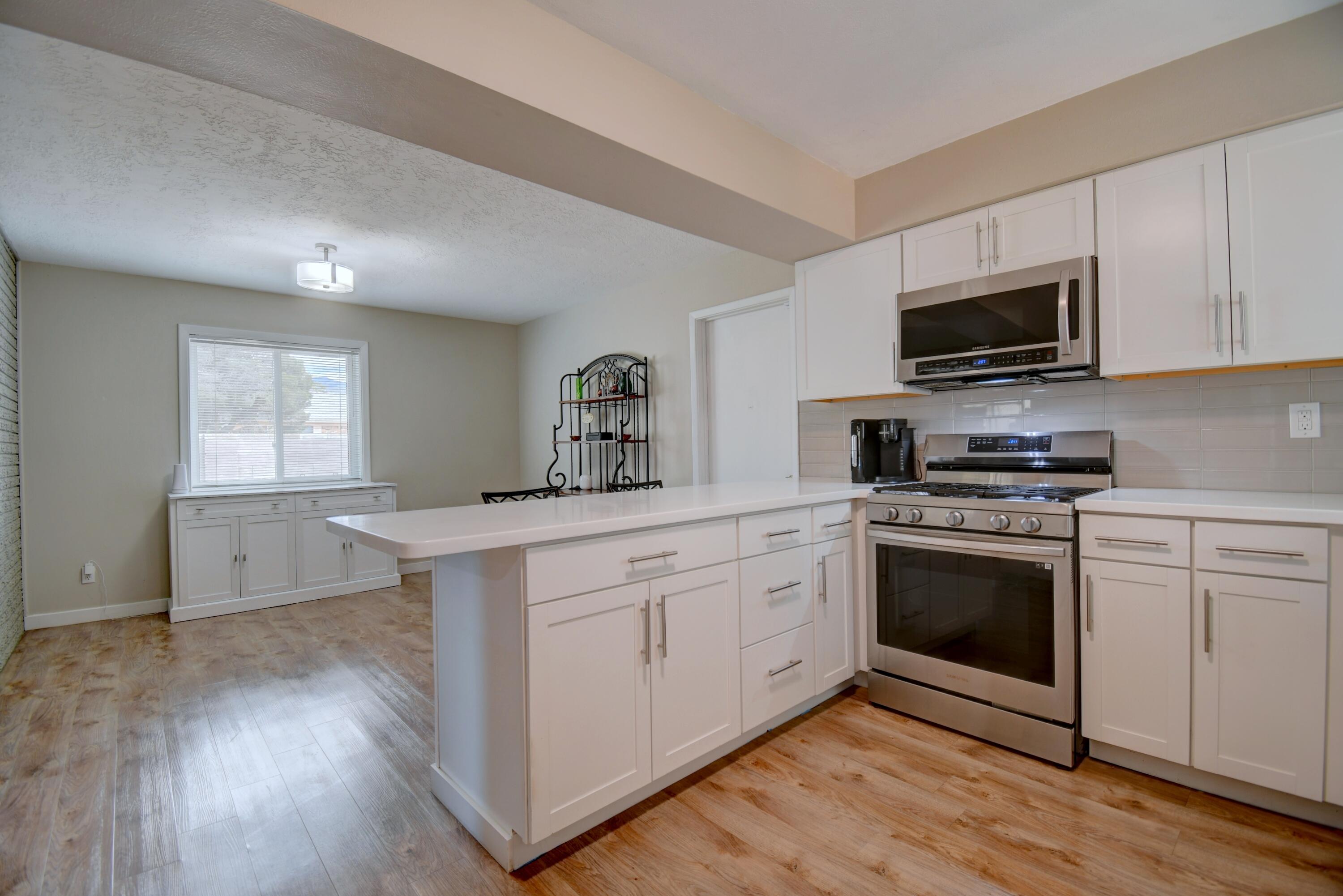 Photo 18 — 8431 Palo Duro Avenue NE