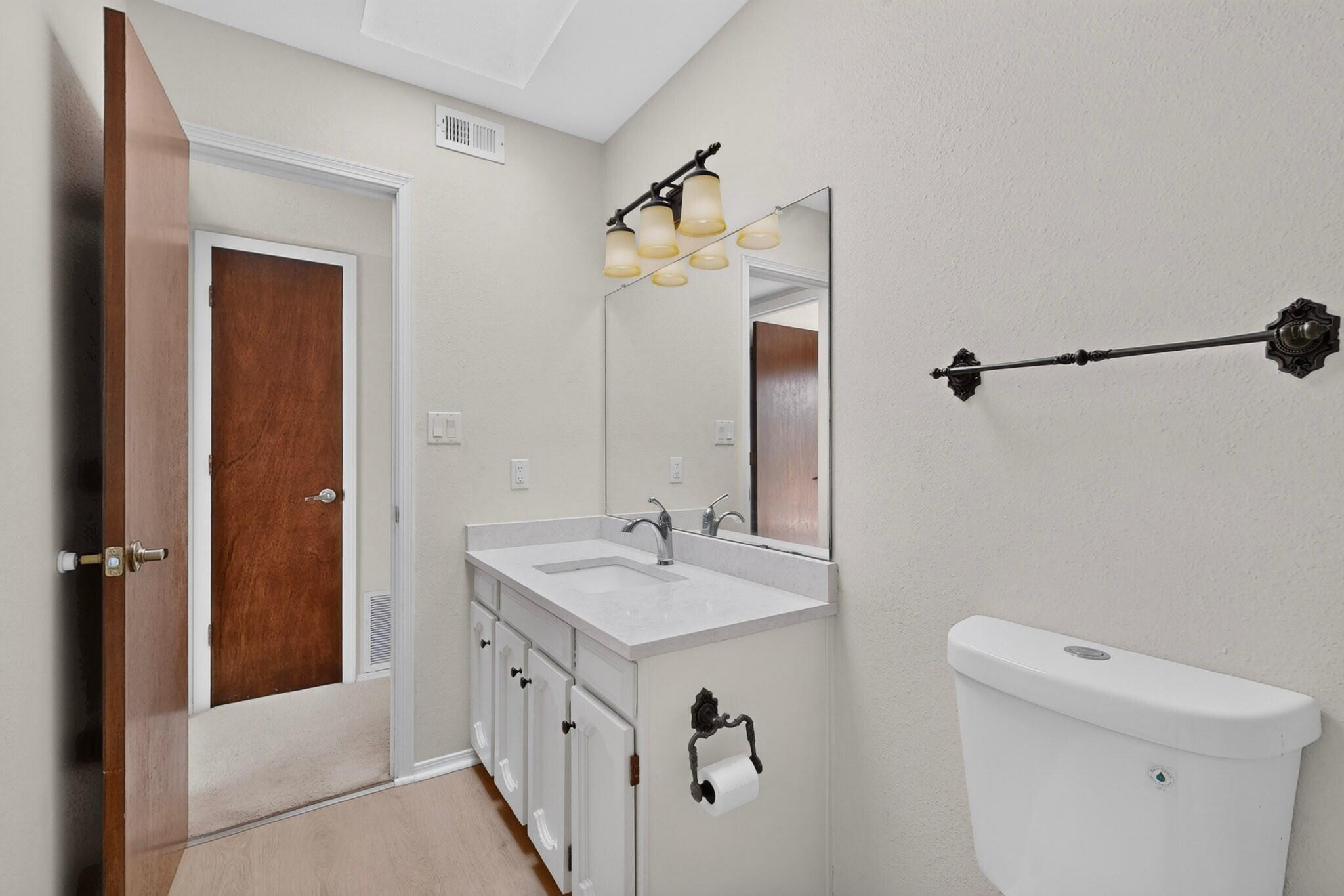 Photo 5 — 785 Tramway Lane NE # 4B
