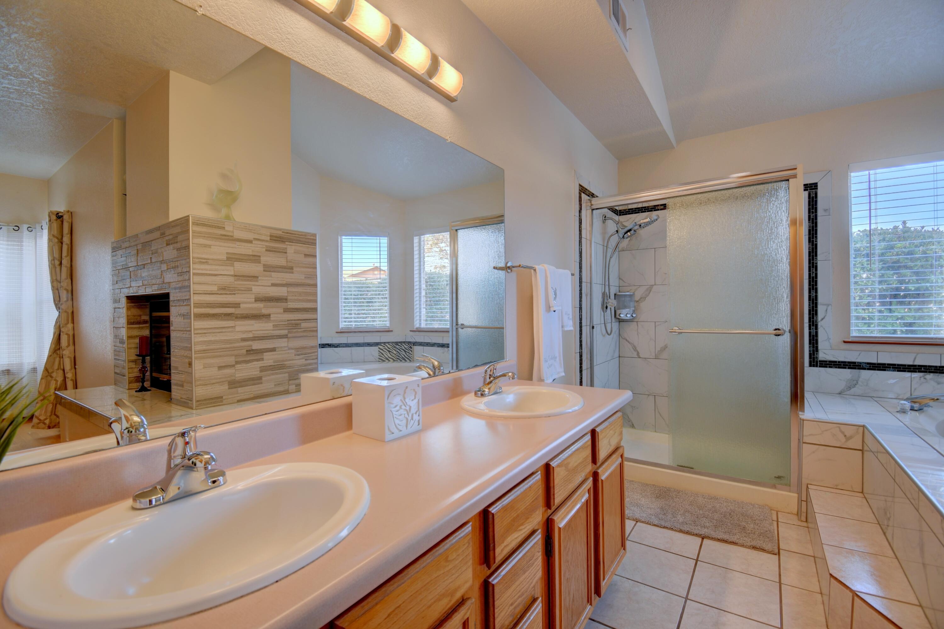 Photo 2 — 4725 Snapdragon Road NW
